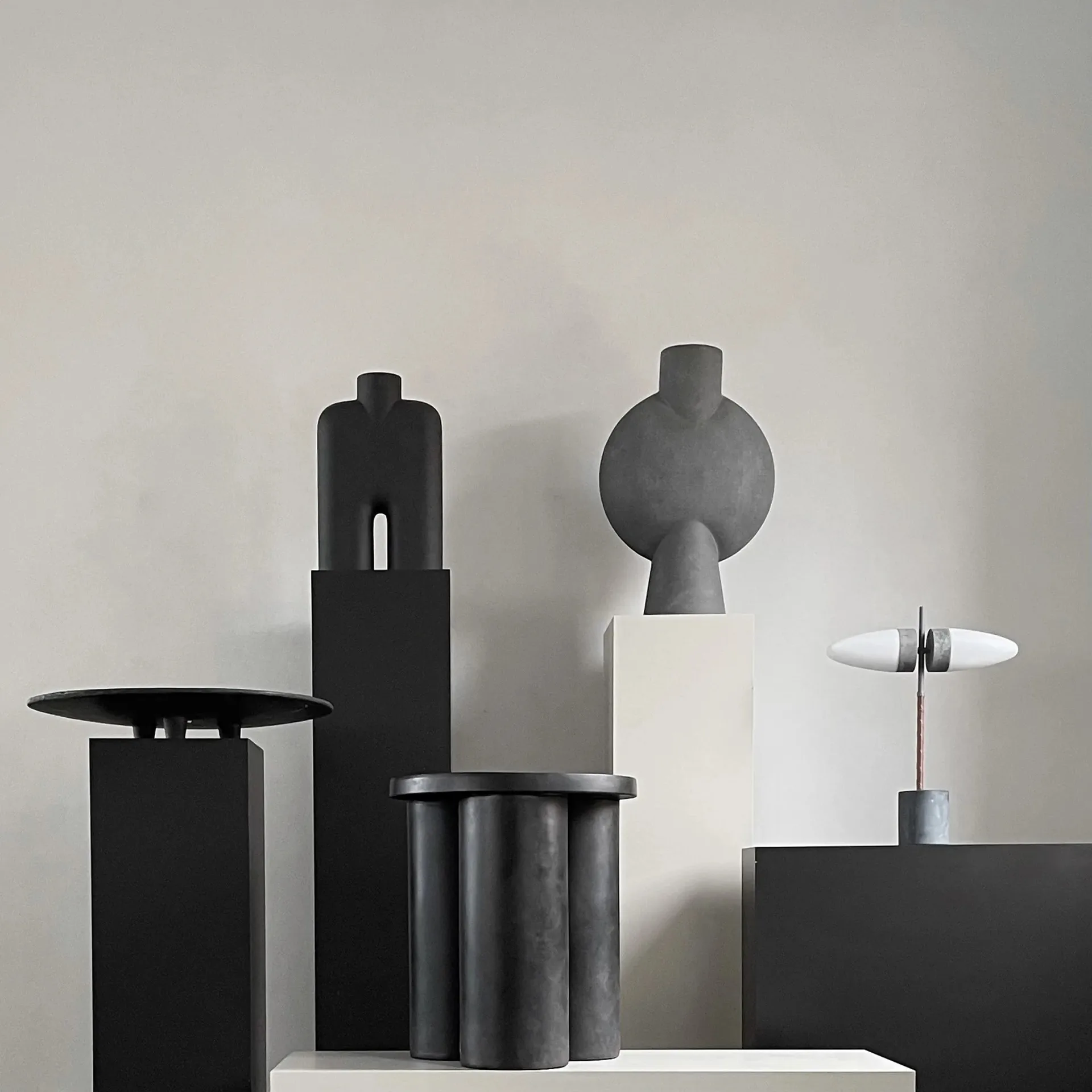 Big Foot sidebord tall Ø45 cm, Coffee 101 Copenhagen