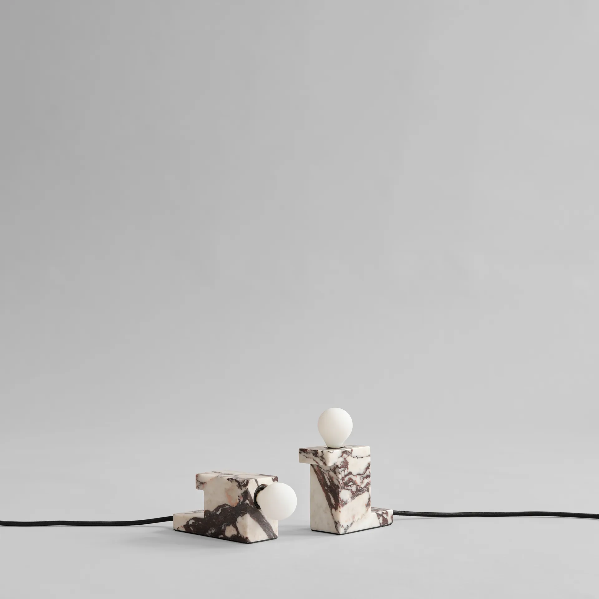 Brick lav lampe 8x14 cm, Calacatta 101 Copenhagen