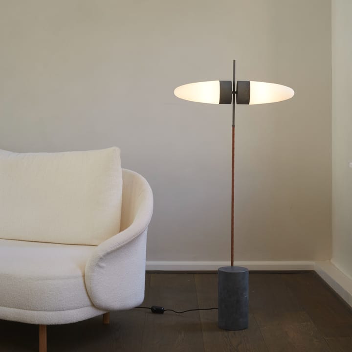 Bull gulvlampe 140 cm, Oxideret 101 Copenhagen
