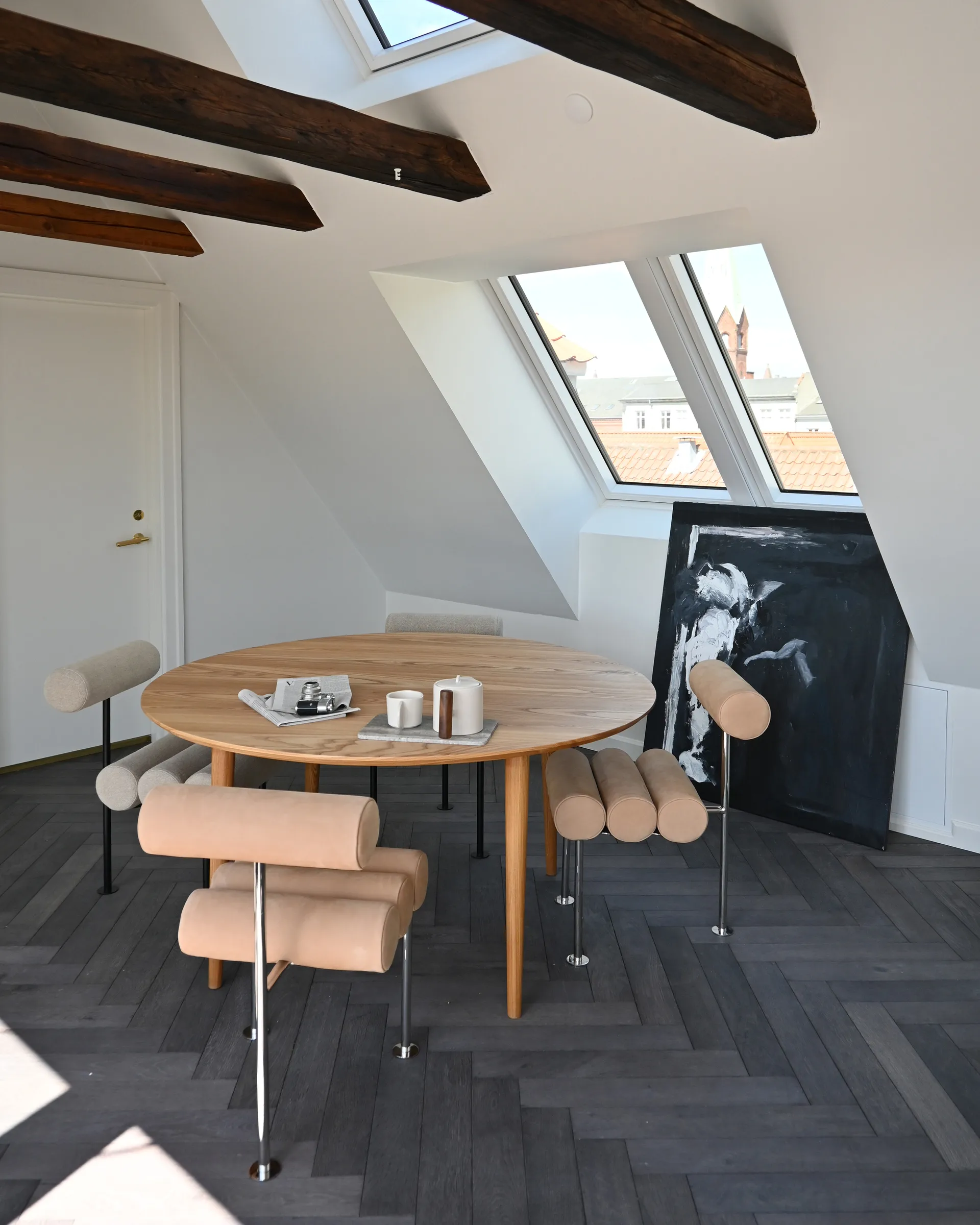 Hiro dining chair, Stainless steel-nubuck 101 Copenhagen