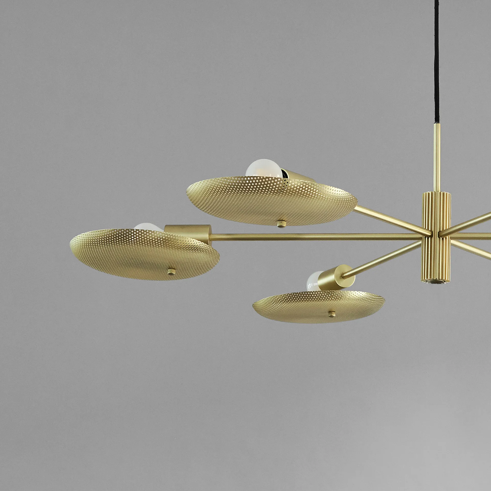 Papillion lysekrone perforeret, Messing 101 Copenhagen