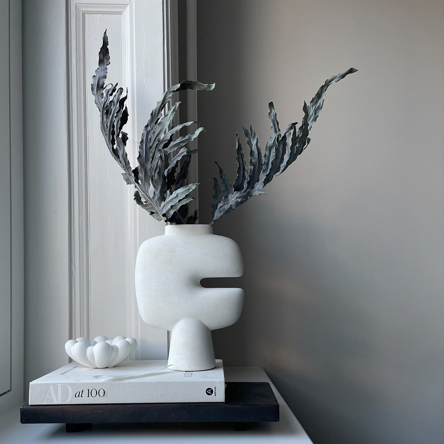 まる　101 COPENHAGEN Tribal Vase Medio 101 Copenhagen Tribal Vase, Medio - Sand – NORMODE