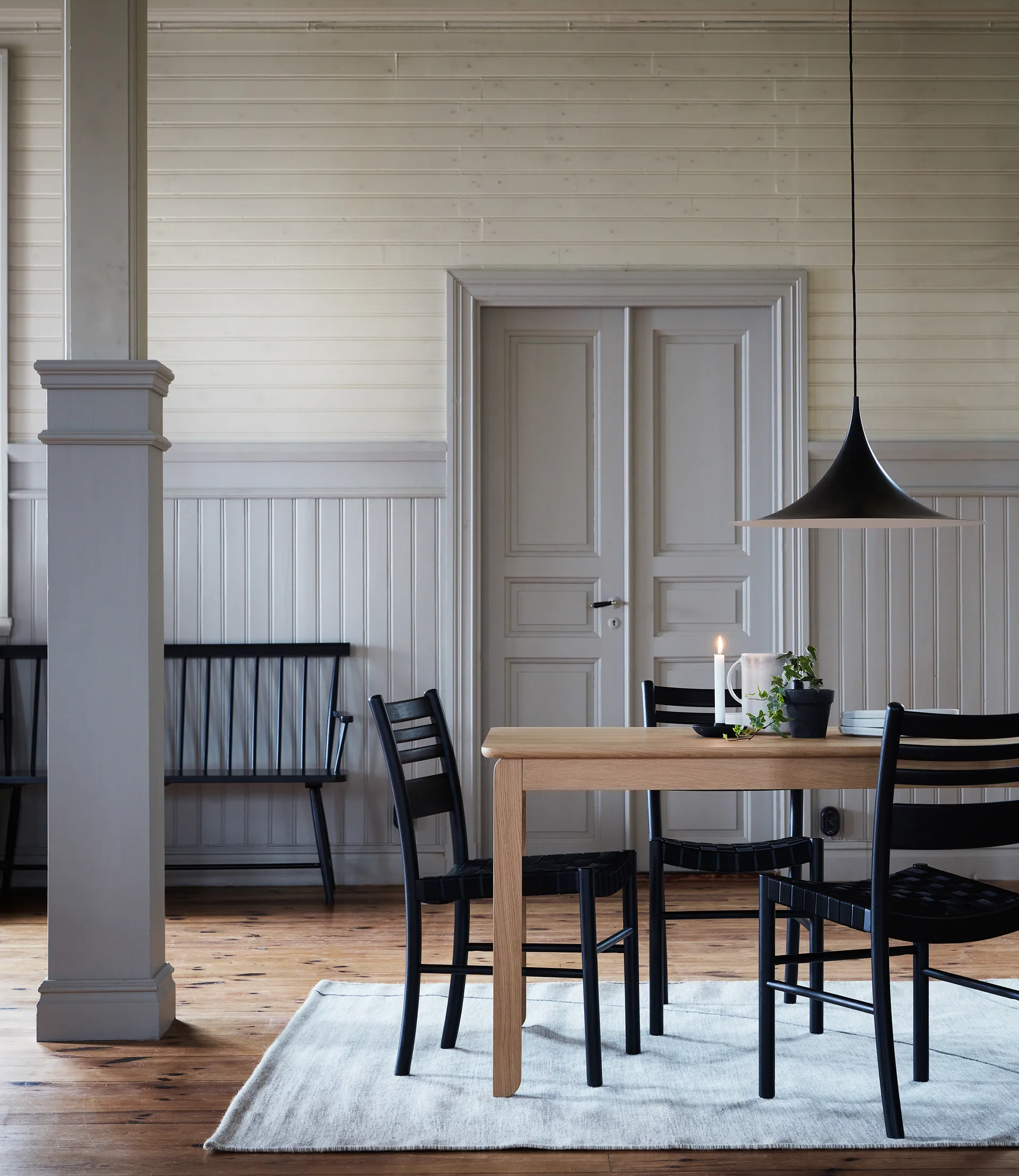 Alfred spisebord 90x220 cm, Hvidpigmenteret eg 1898