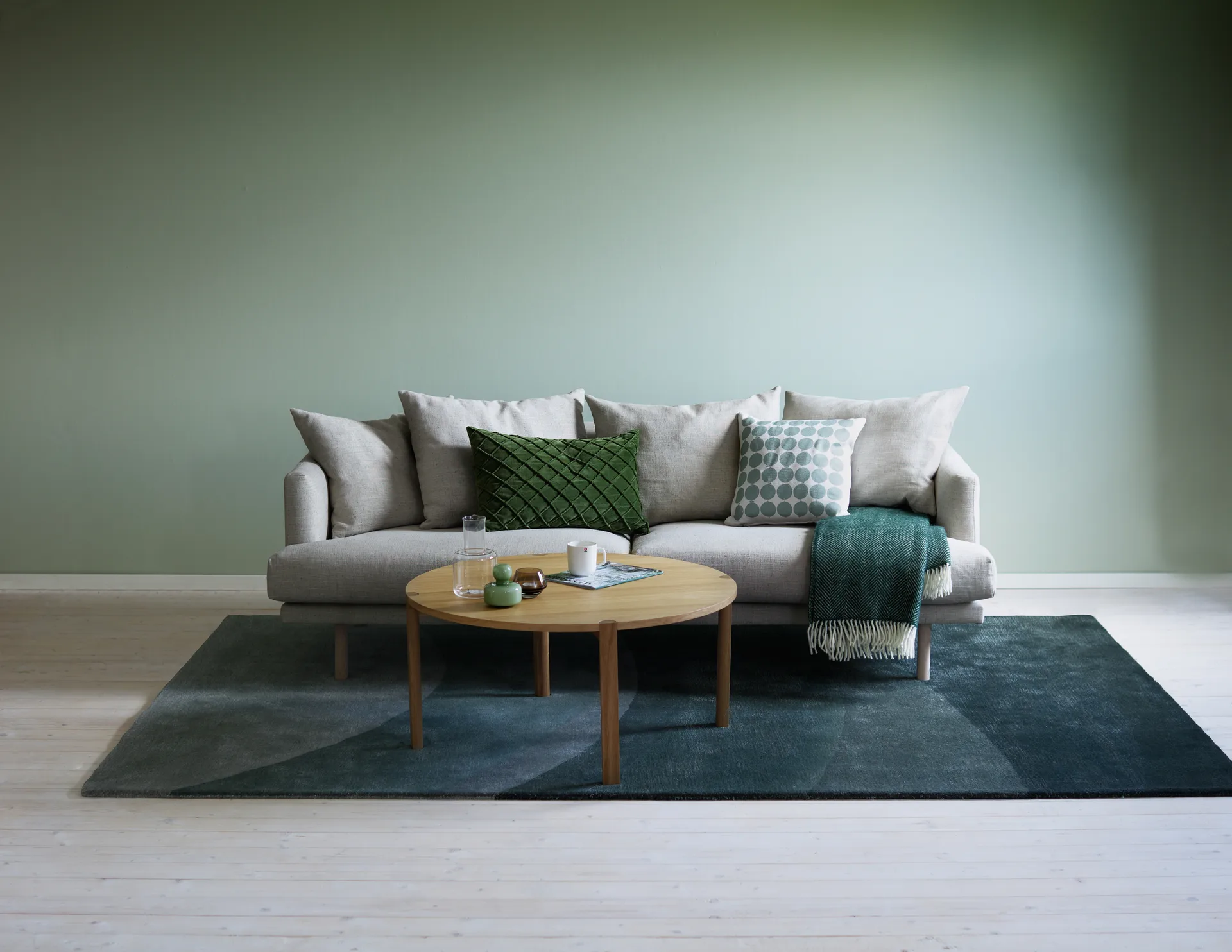 Anton sofabord Ø90 cm, Hvidpigmenteret eg 1898