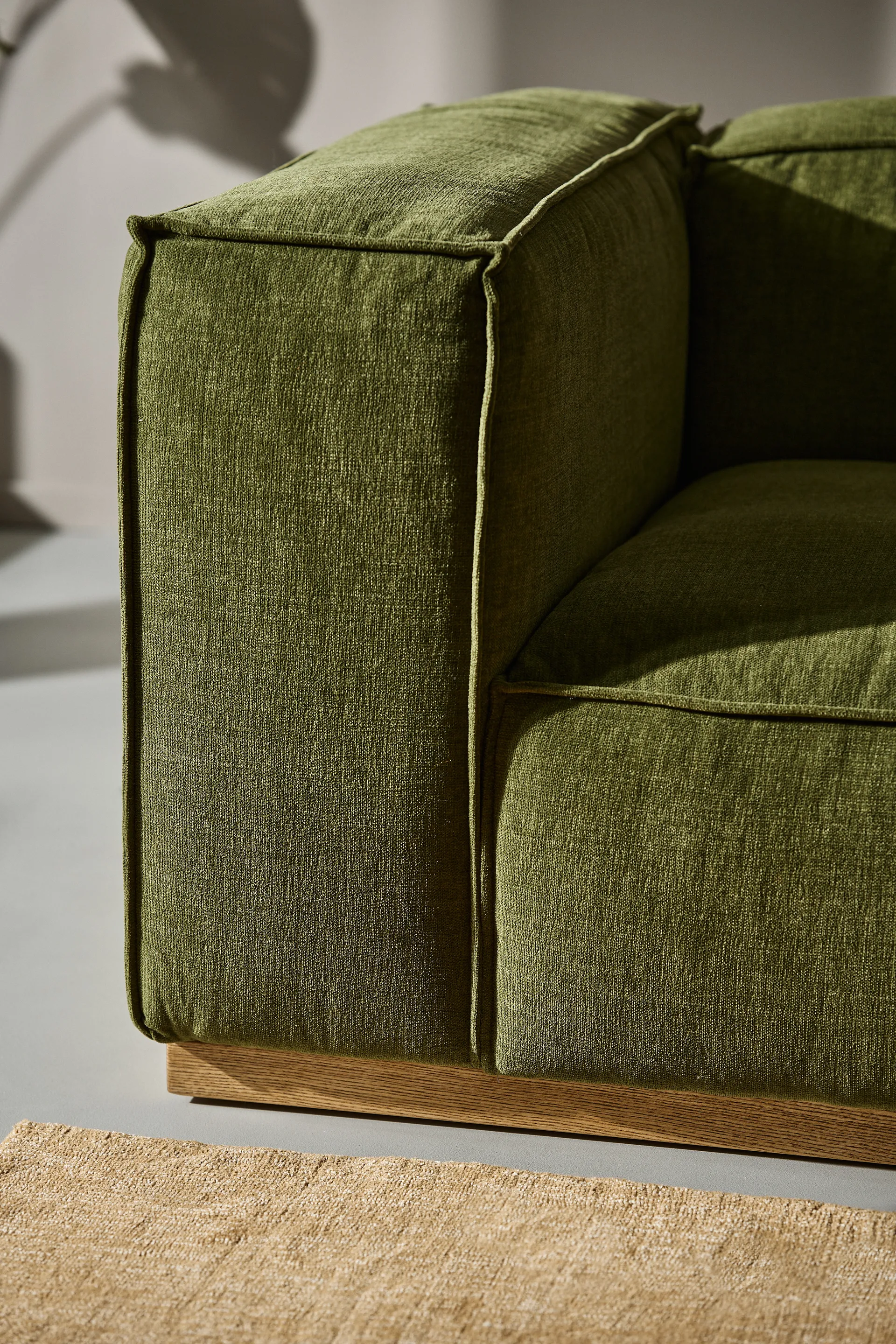 Bergsdal sofa, Luisa green 3975-Egebedset ask, 3-pers. 1898