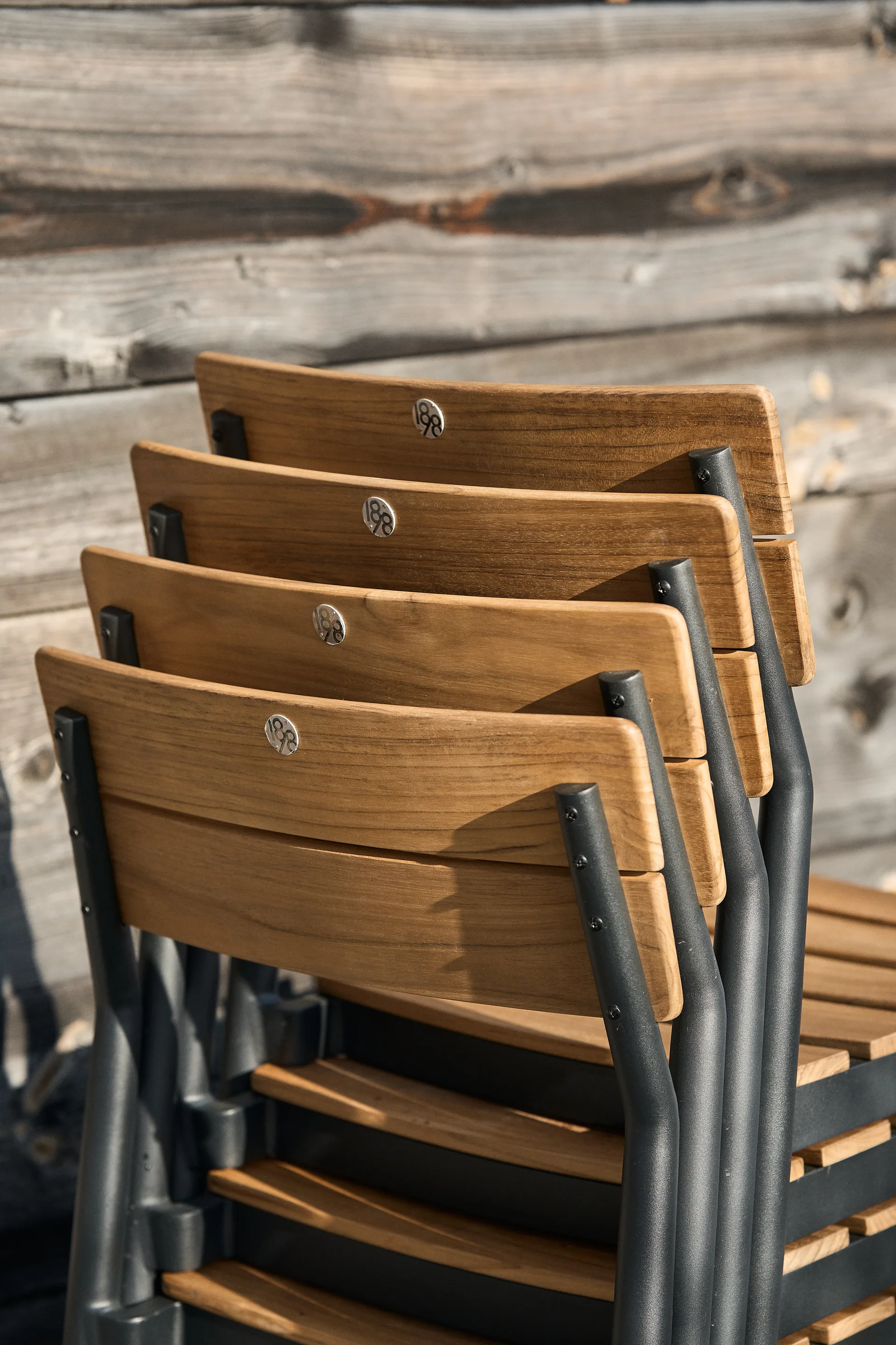 Björnö spisegruppe med 4 teakstole 1898