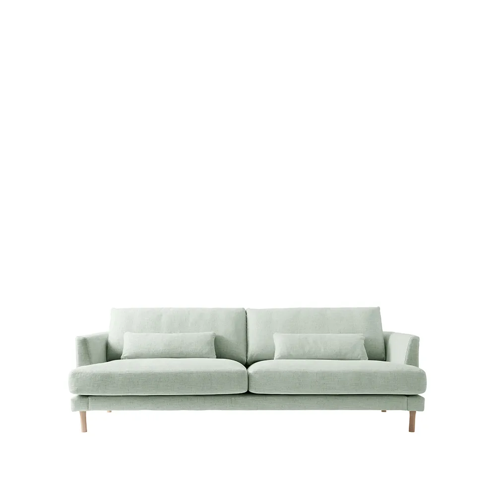 Bredhult sofa, 3-pers. stof Bern 0345 green, hvidolierede ben i eg 1898