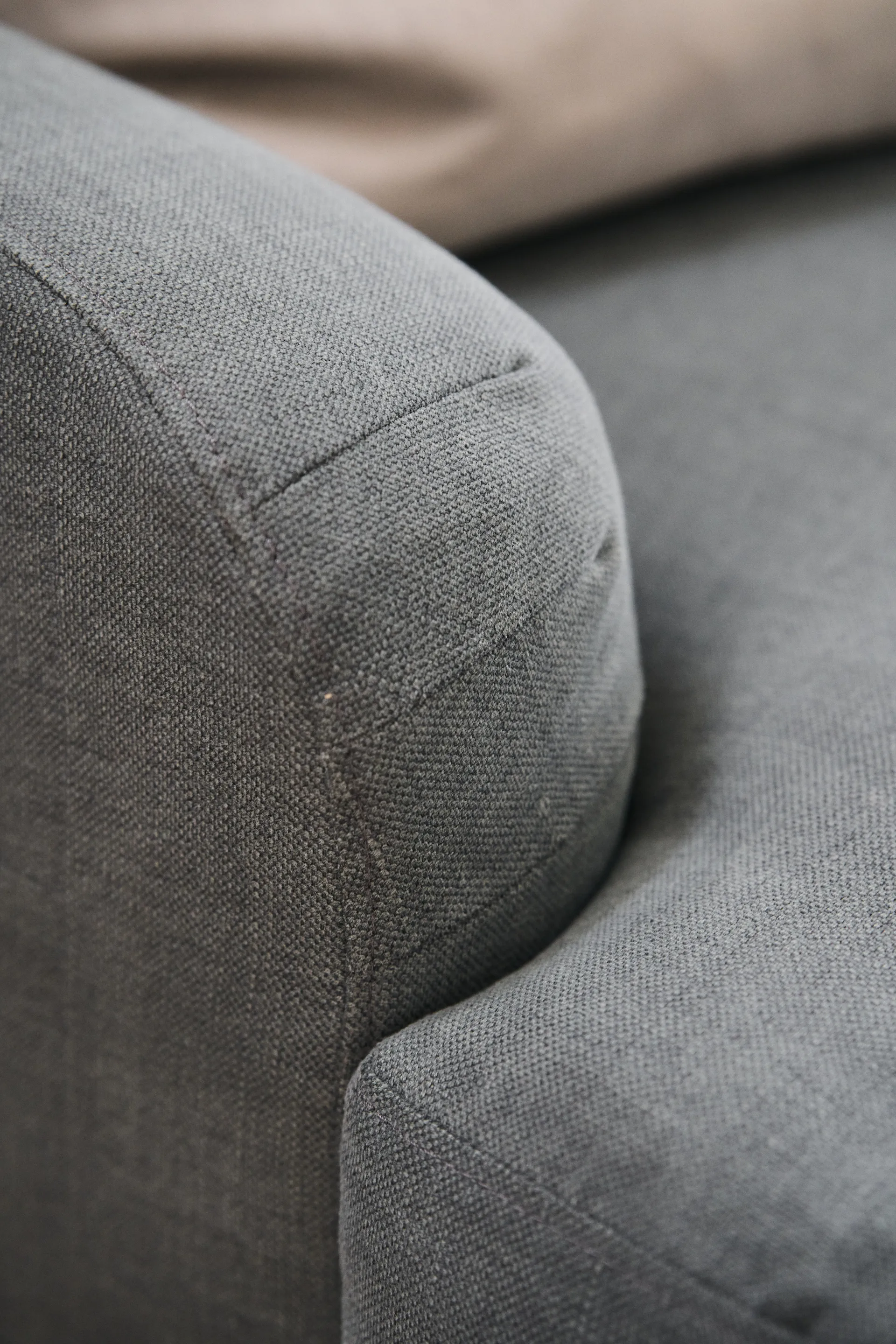 Lidnäs 3-personers sofa, Caleido mørkegrå 1898