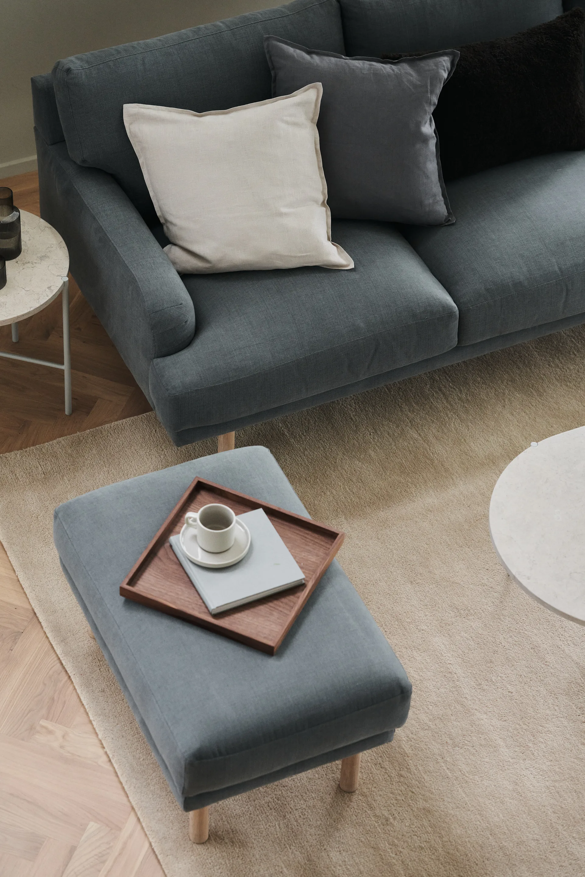 Lidnäs fodskammel, Caleido mørkegrå 1898