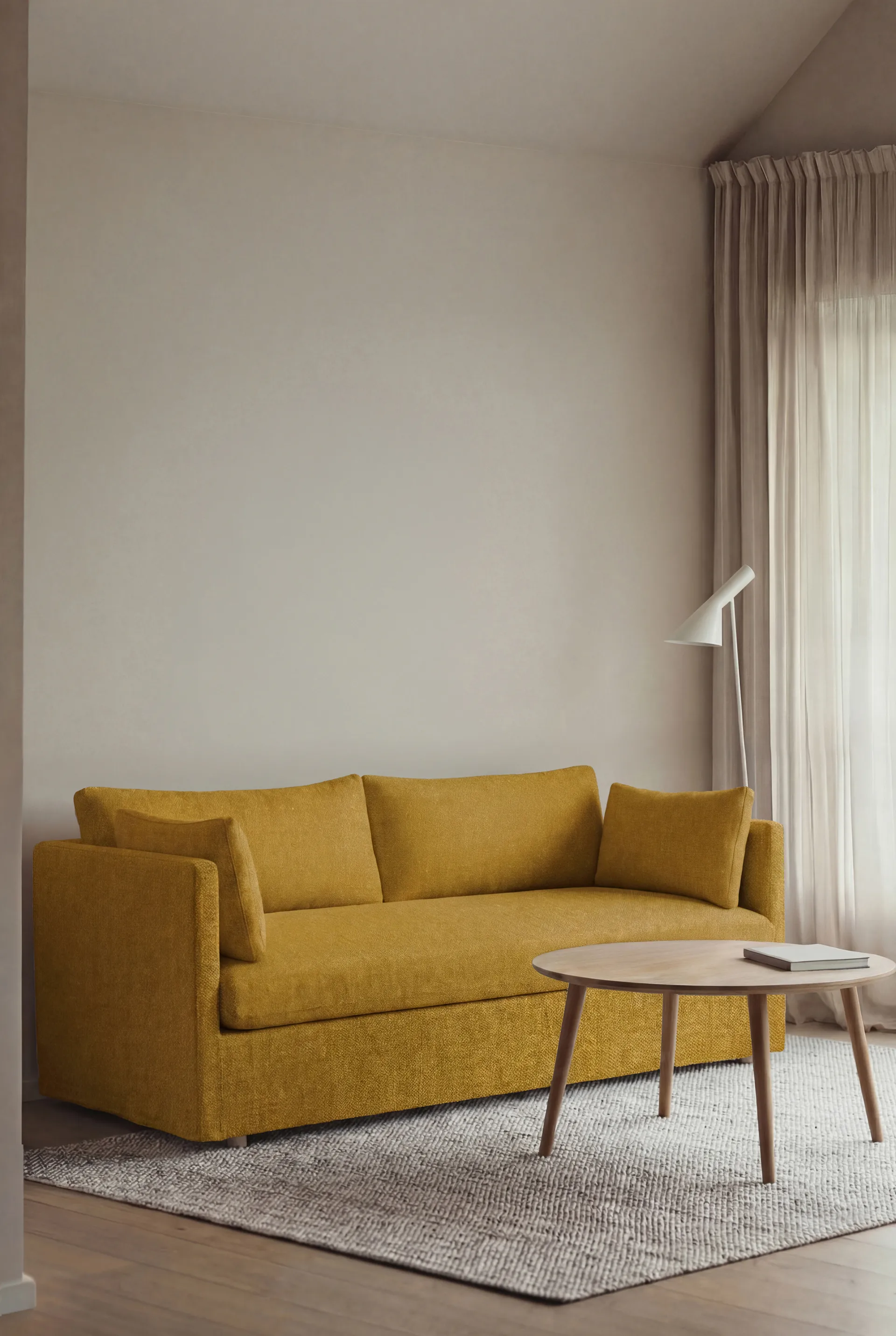 Linnevik sofa, Luiza Mustard 3972-hvidolieret eg, 2-pers., med skørt 1898