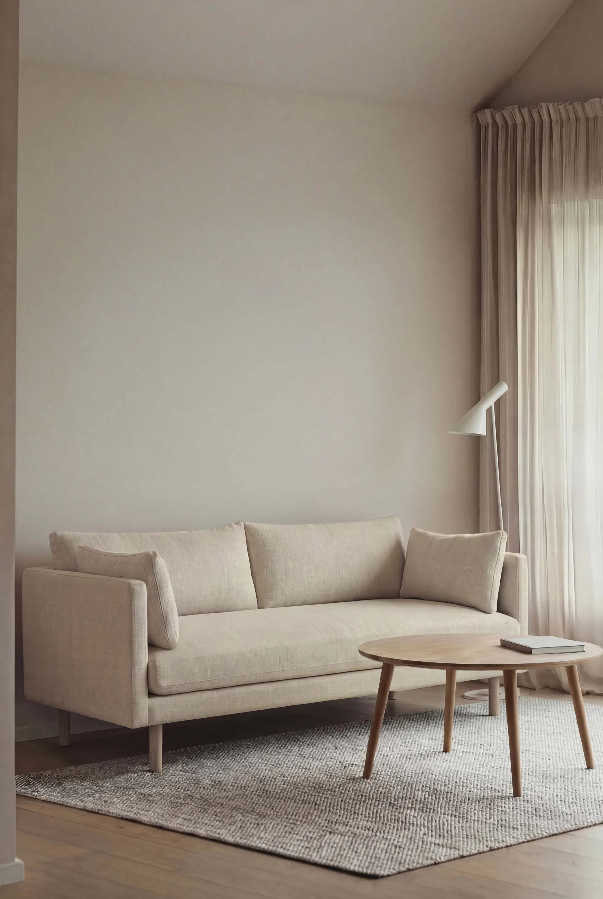 Linnevik sofa, Oslo Nature 1540-hvidolieret eg, 2-pers., uden skørt 1898