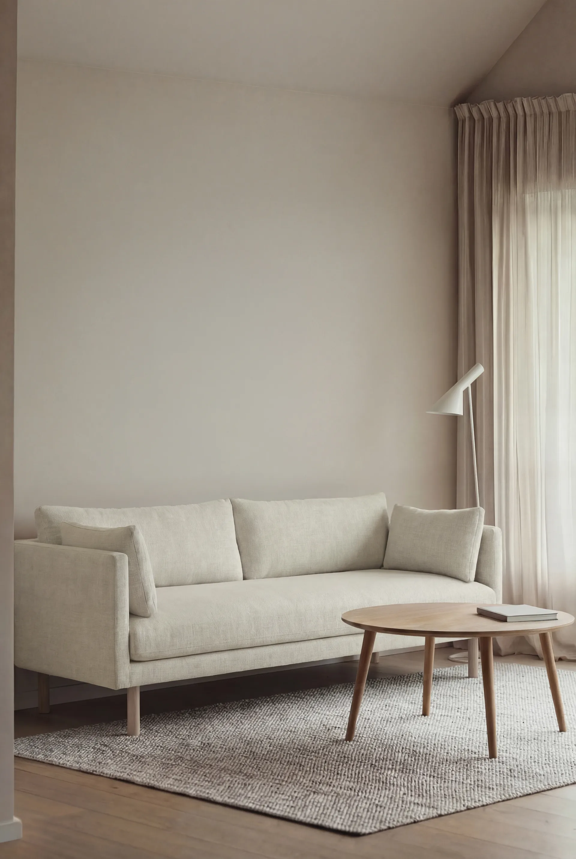 Linnevik sofa, Oslo Nature 1540-hvidolieret eg, 3-pers. 1898