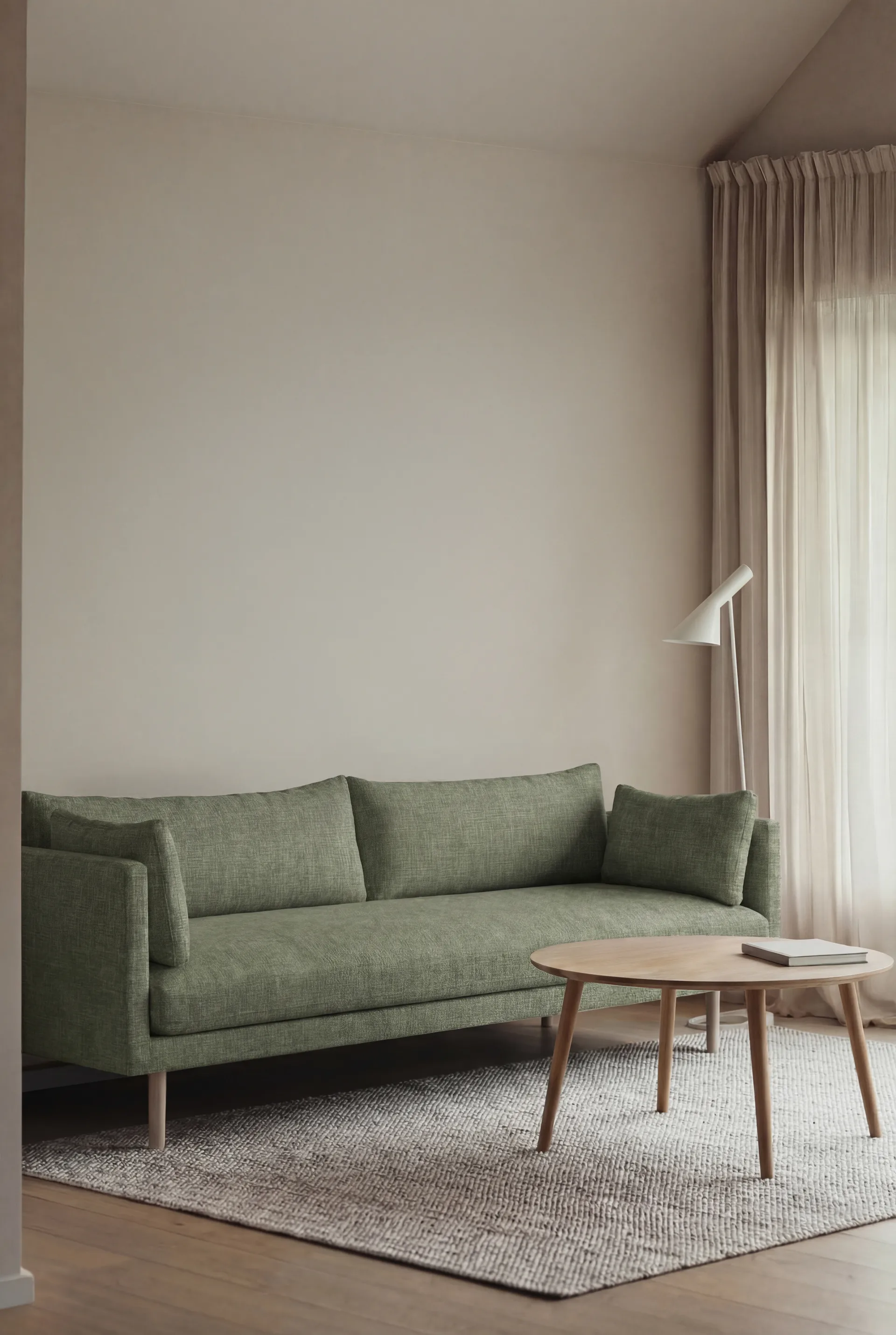 Linnevik sofa, Same Forest 6677-hvidolieret eg, 4-pers., uden skørt 1898