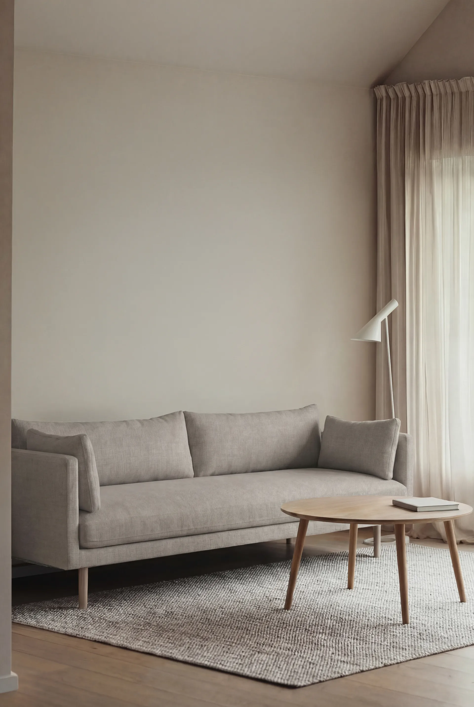 Linnevik sofa, Same Grey 6673-hvidolieret eg, 4-pers., uden skørt 1898