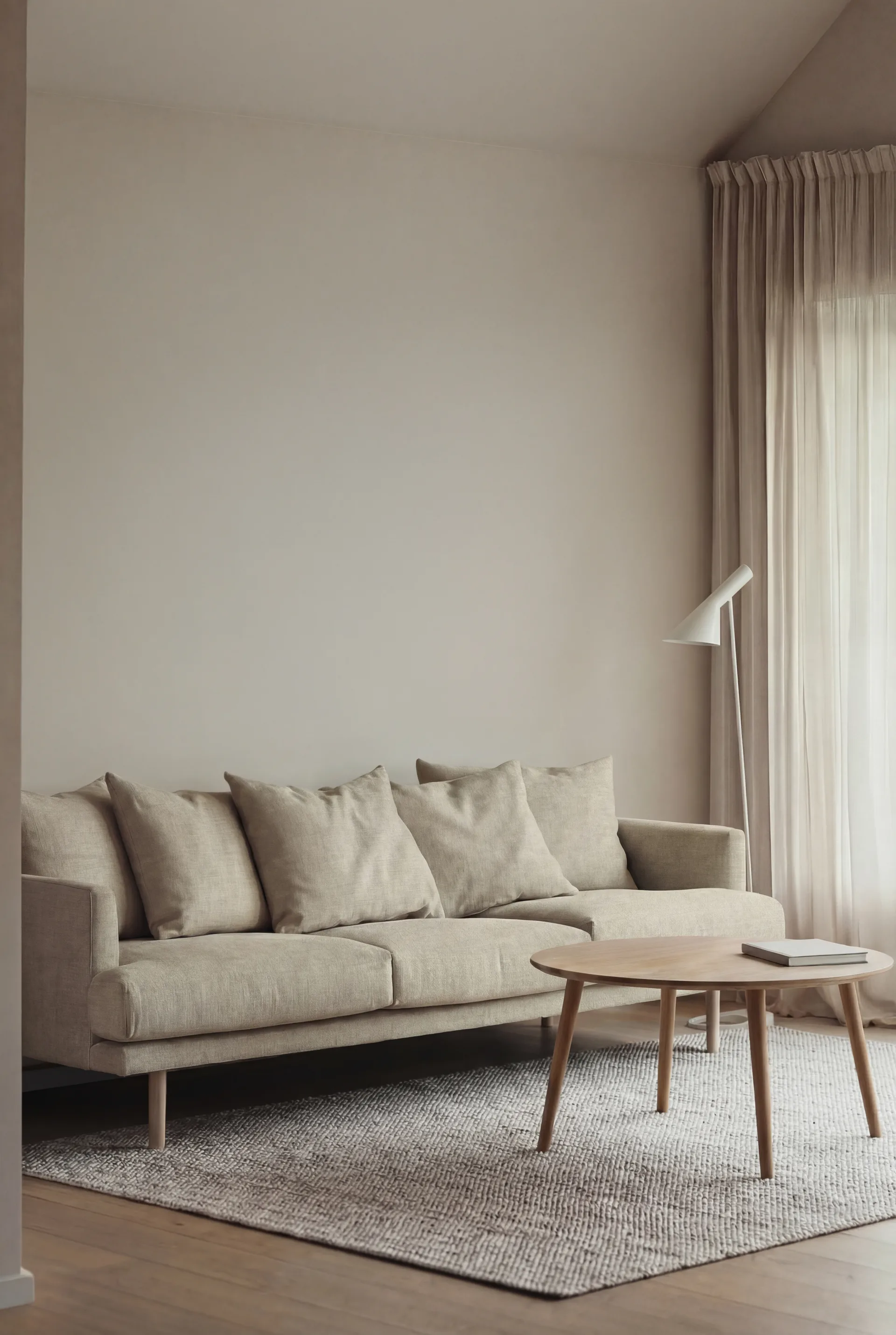 Sjövik sofa, Luiza Beige 3981-hvidolieret eg, 3,5-pers. 1898