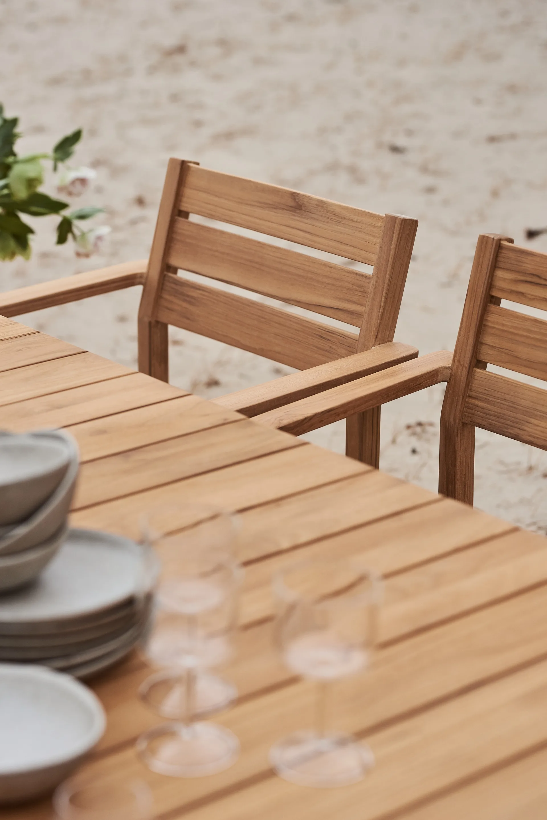 Sköndal spisegruppe med 6 teaktræsstole 1898