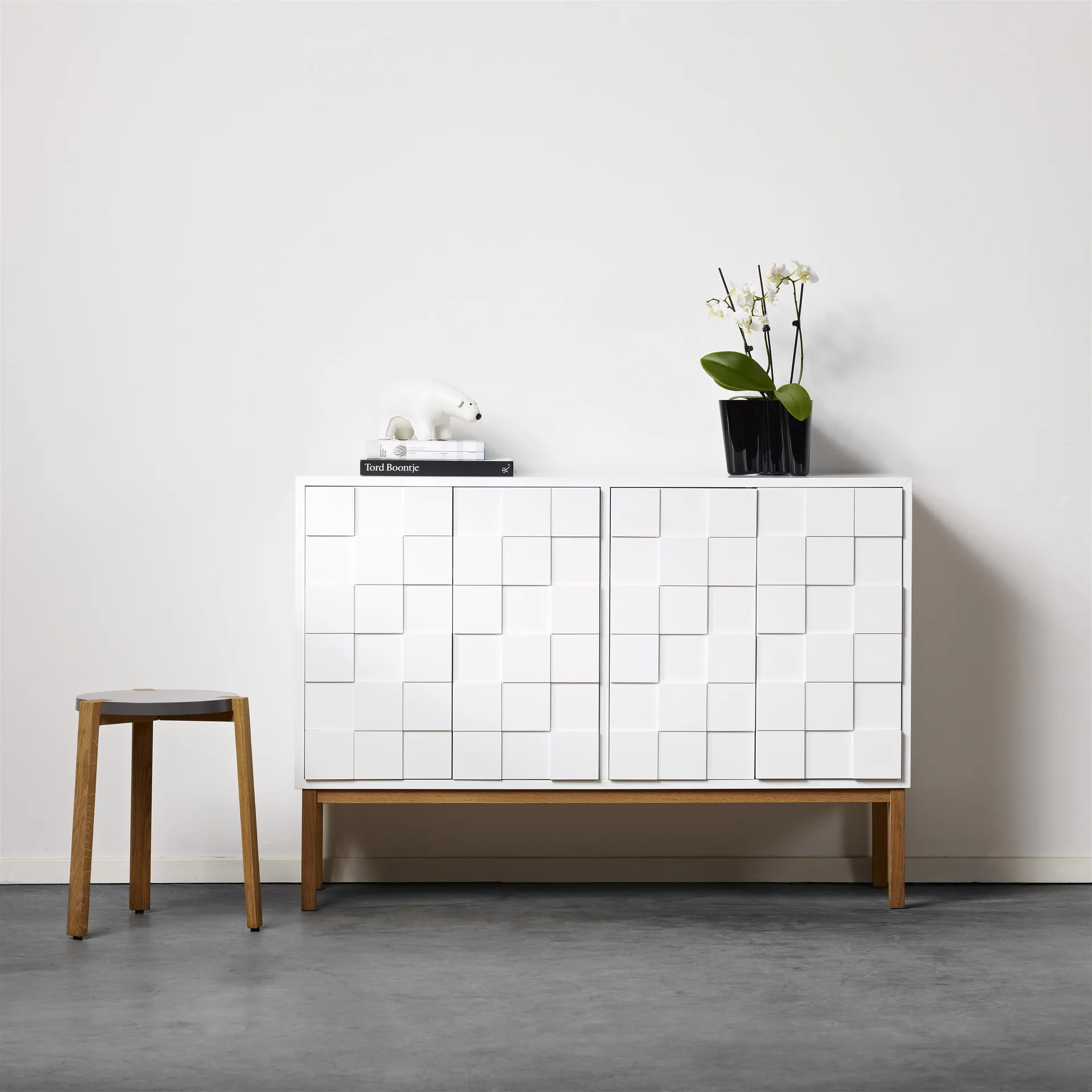 Collect skab 2010 lavt, egetræ A2