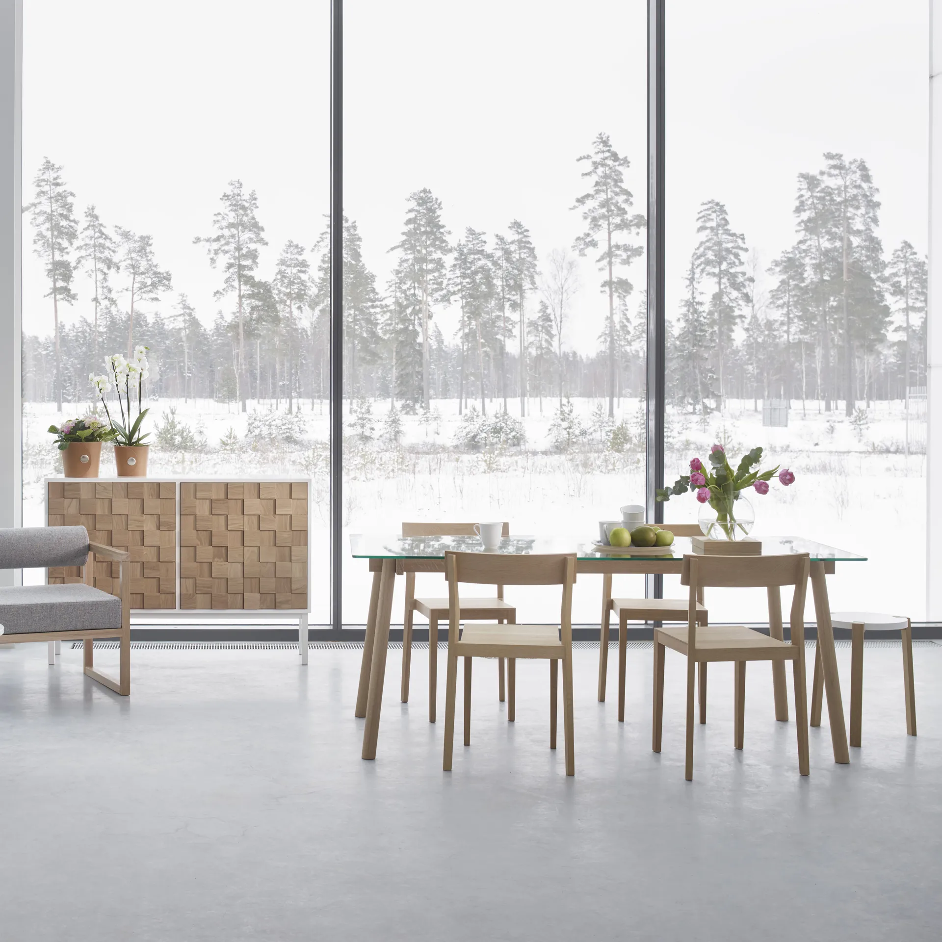 Corners spisebord, eg sortbejdset, glas A2