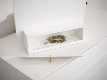 Me bordsspejl med opbevaring - Hvid, 34x57x30 cm - A2