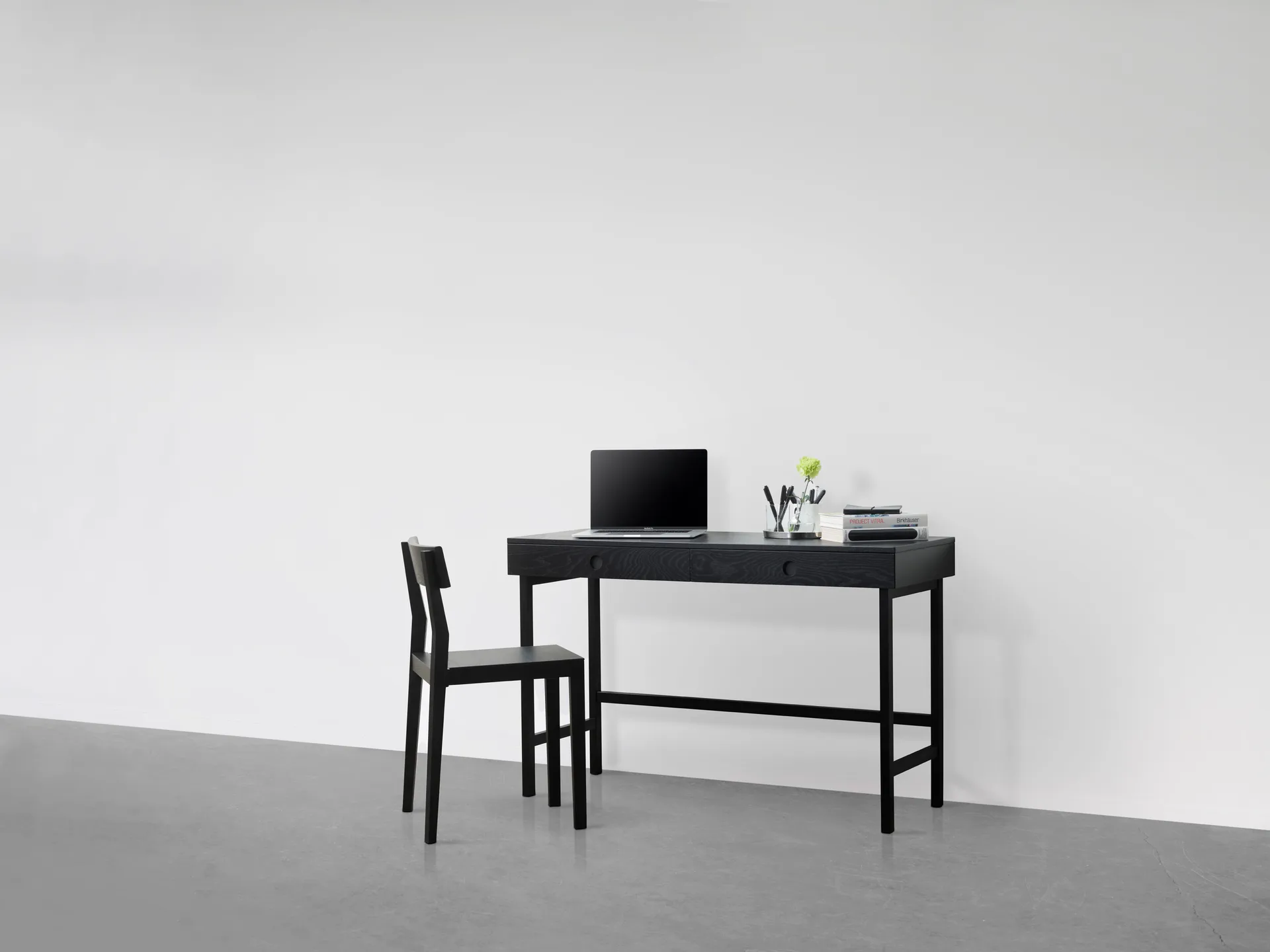 Mind skrivebord, Sortbejdset eg, 118x74x44 cm A2