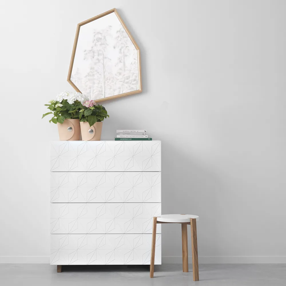 Stars kommode, hvid, olierede egetræsben A2