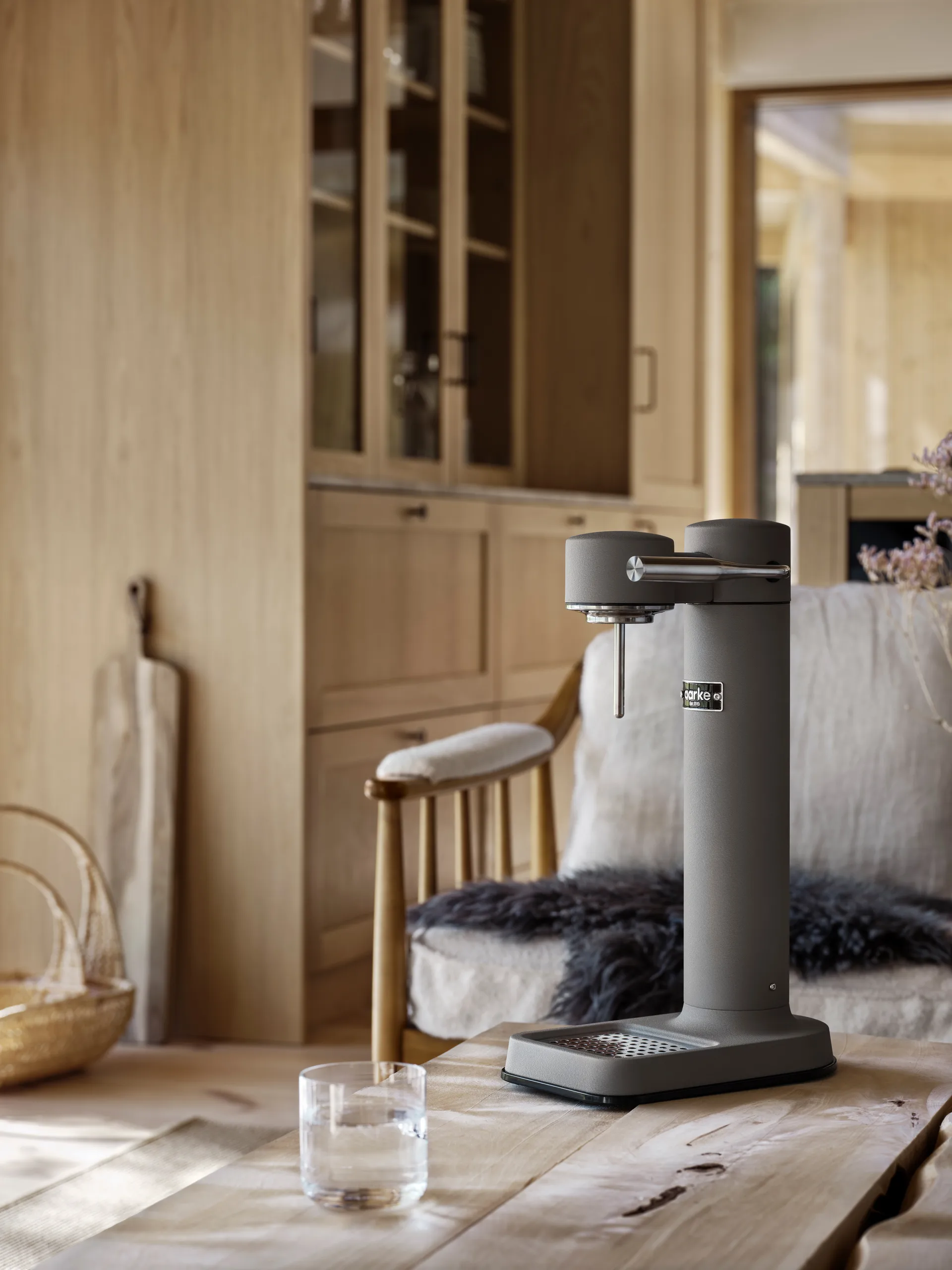 Carbonator 3 sodavandsmaskine, Matgrå Aarke