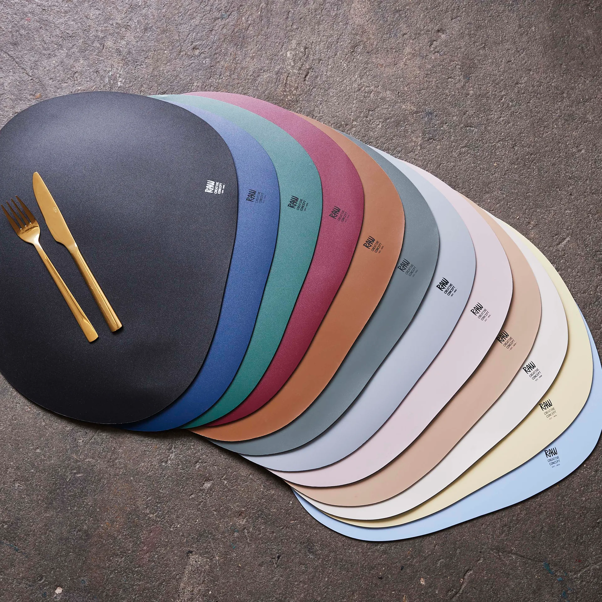 Raw dækkeserviet 41 x 33,5 cm, Sort Aida