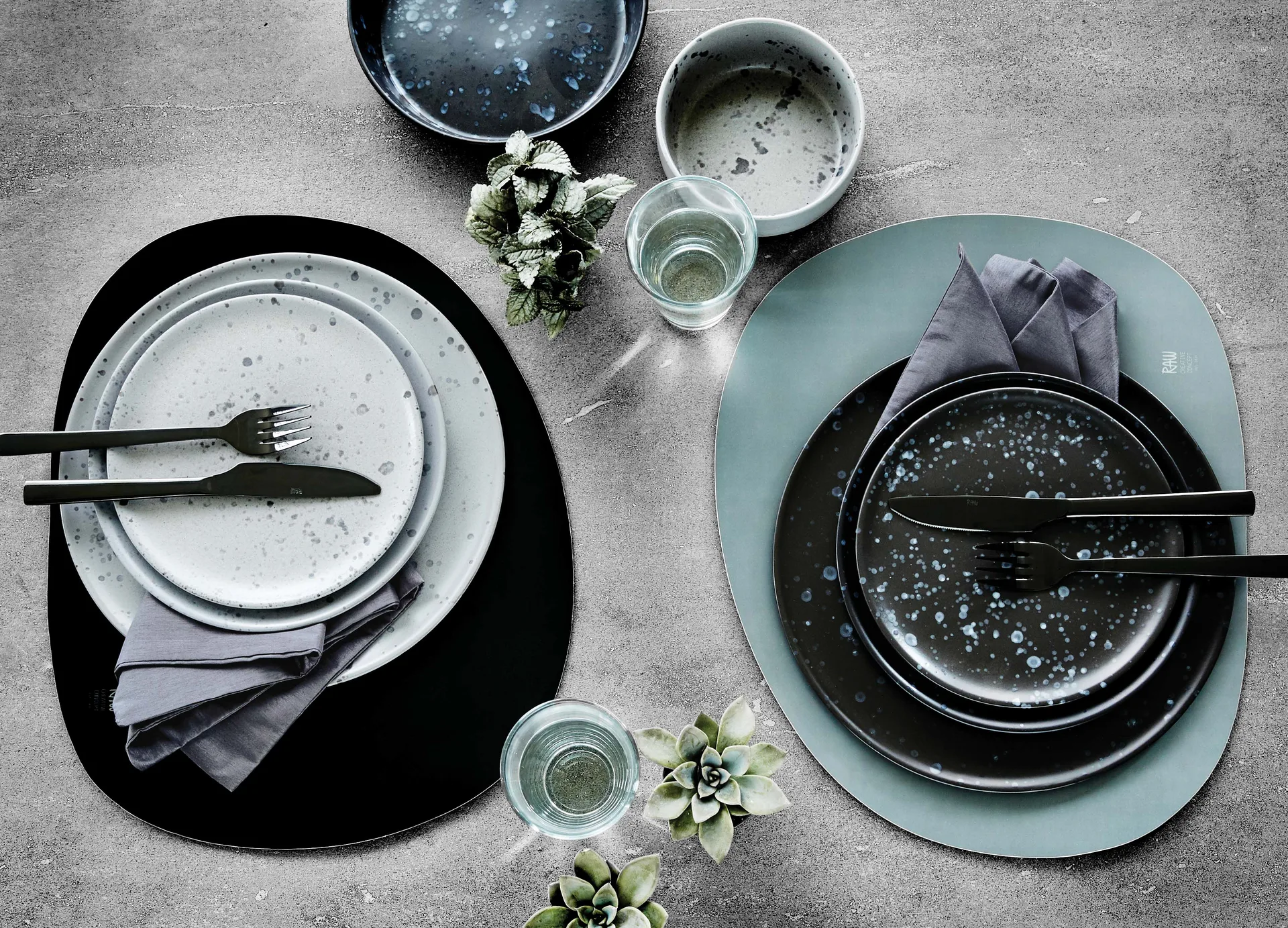 Raw dækkeserviet 41 x 33,5 cm, Sort Aida