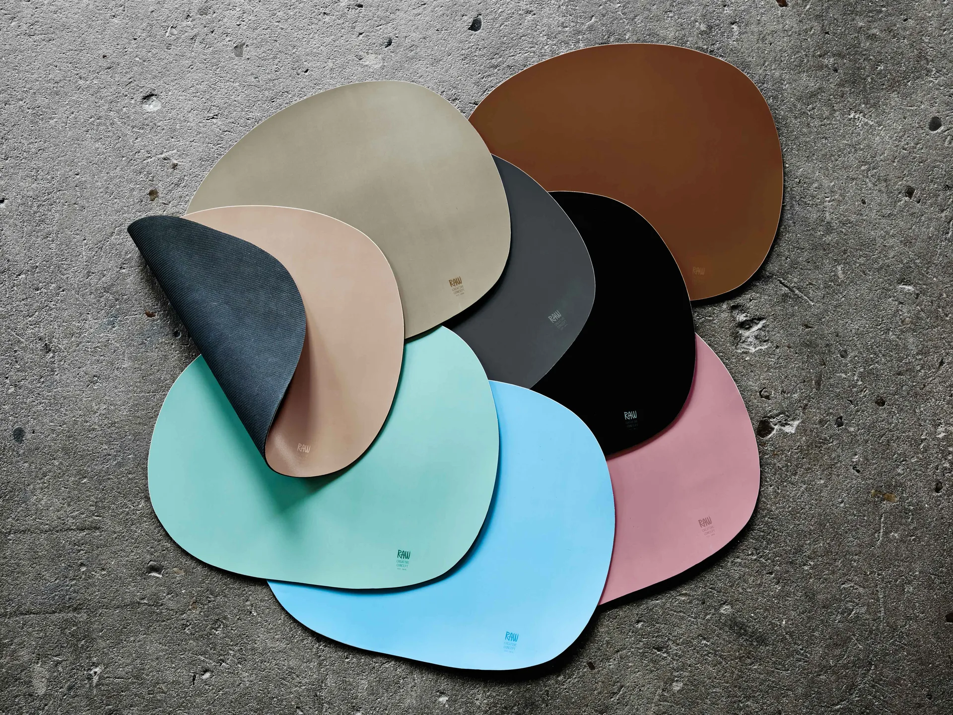 Raw dækkeserviet 41 x 33,5 cm, Sort Aida