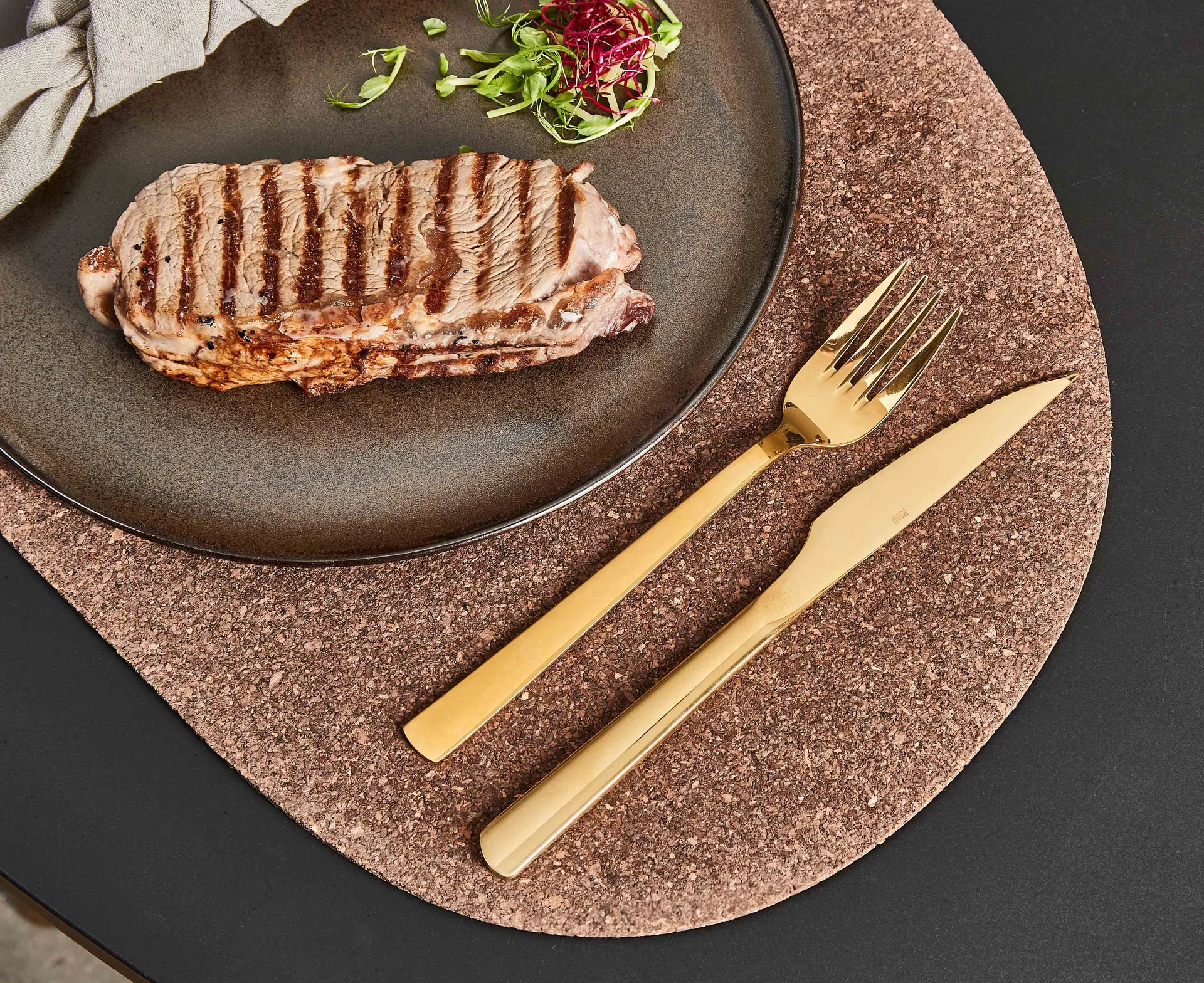 Raw grillbestik 8 dele, Guld Aida