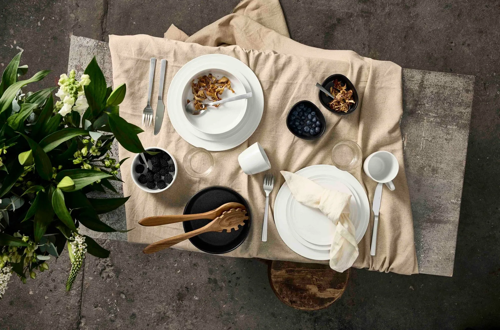 Raw krus, Pure Porcelain, uden håndtag Aida