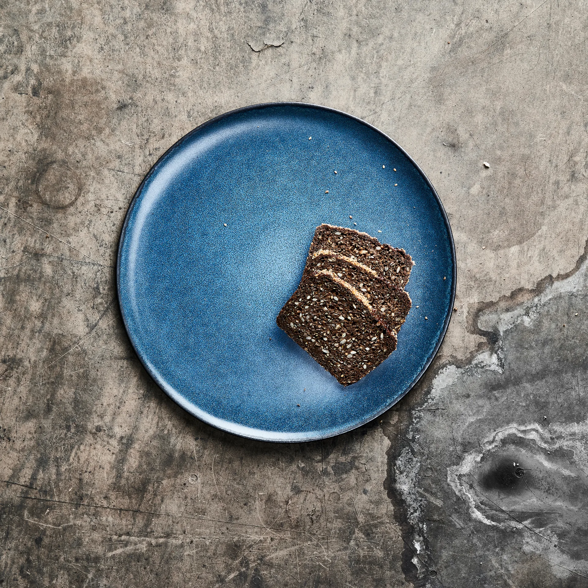 Raw tallerken Ø34 cm, Midnight blue Aida