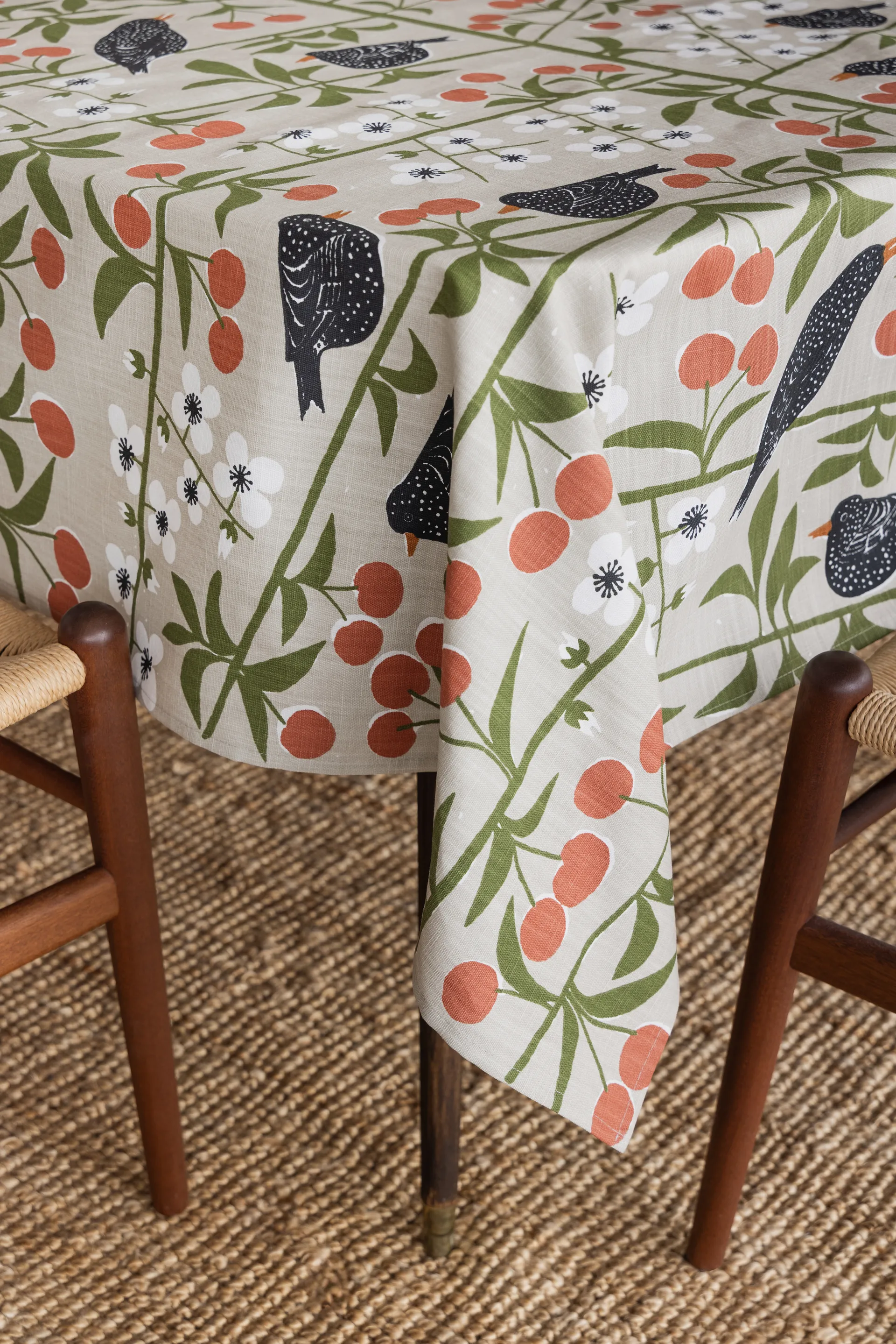 Körsbärsträdgården dug, Beige, 145x250 cm Almedahls