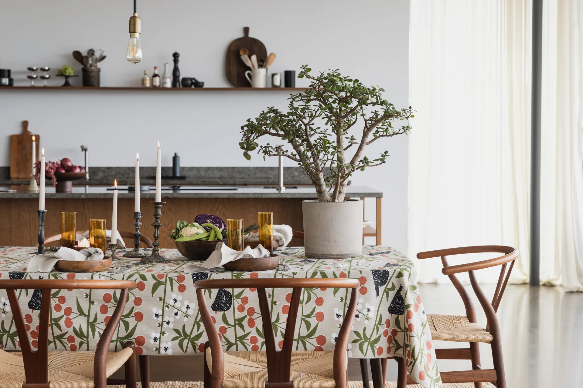 Körsbärsträdgården dug, Beige, 145x250 cm Almedahls