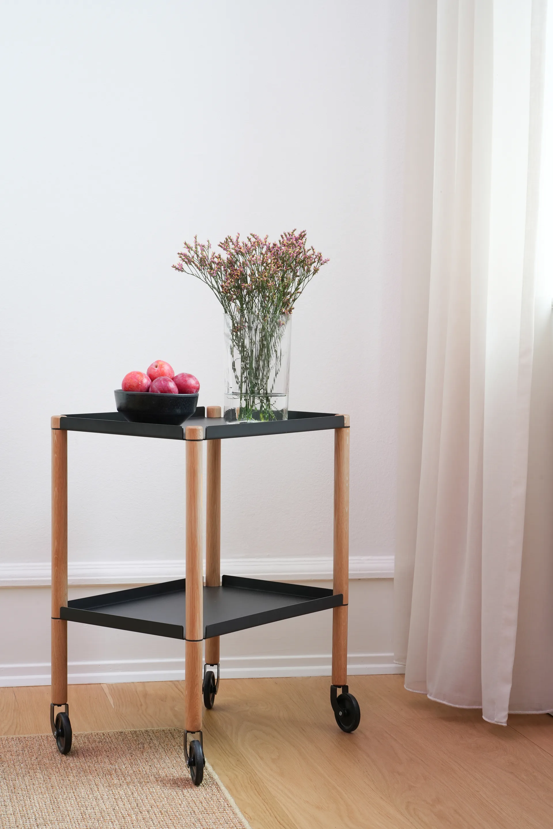 Connect bord, Oliebehandlet eg, sort metal Andersen Furniture