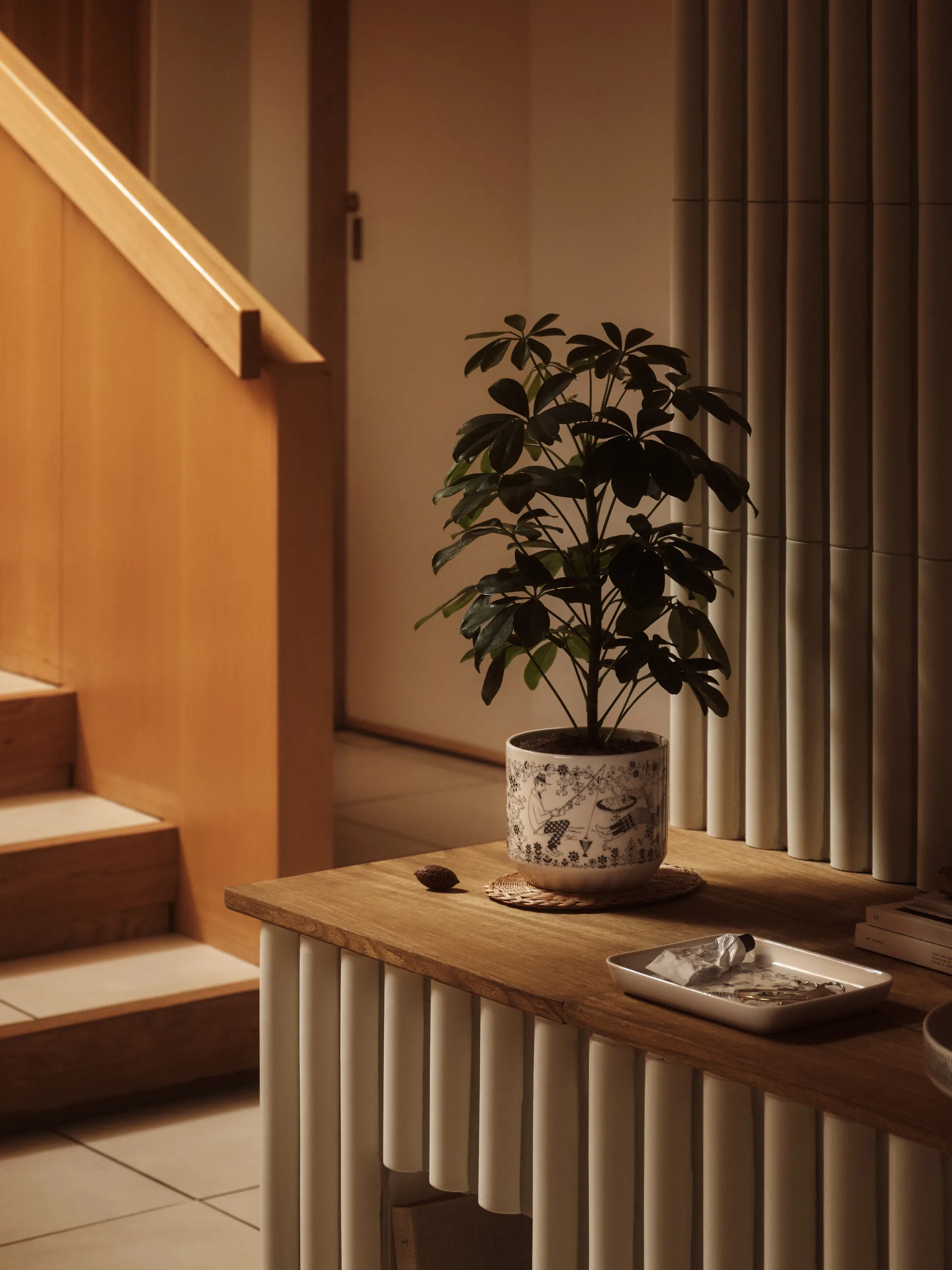 Emilia krukke Ø14 cm, Sort-hvid Arabia