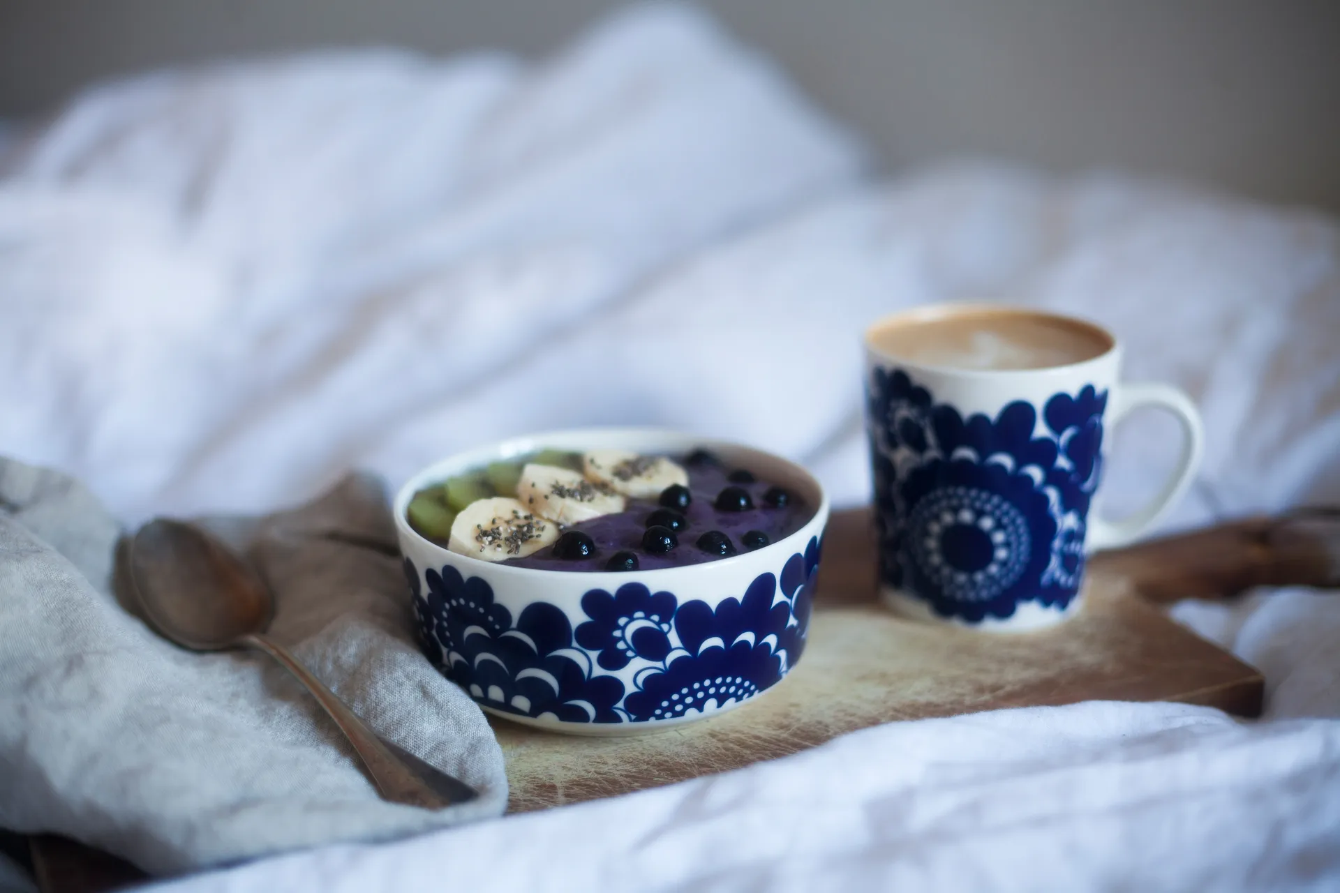 Esteri krus 30 cl og skål Ø13 cm, Blå Arabia