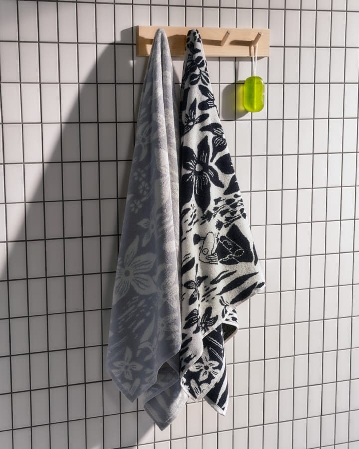Mumi badehåndklæde 70x140 cm - Lilja grå - Arabia