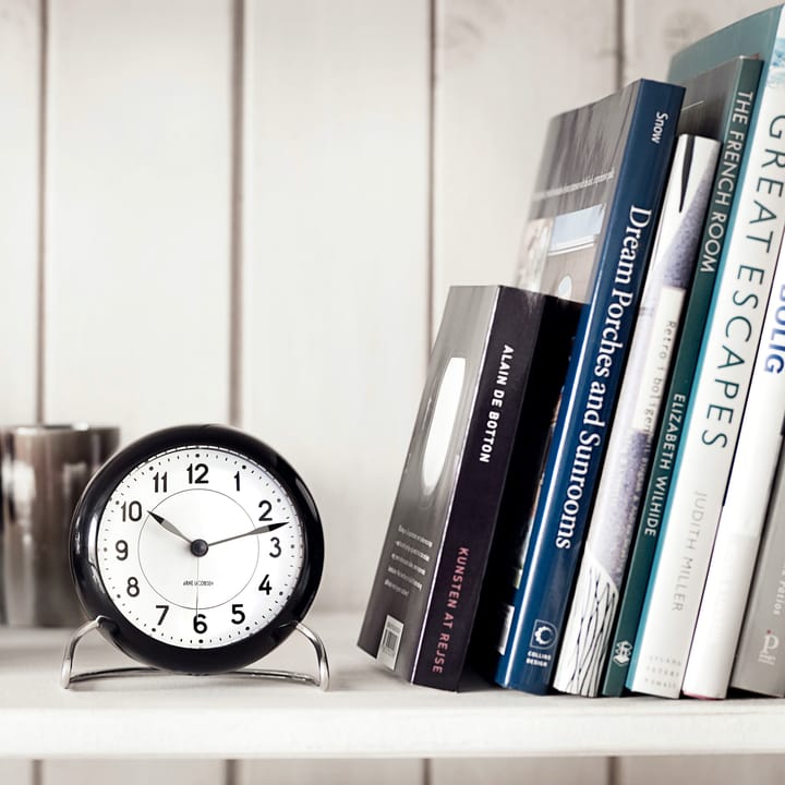 AJ Station bordur, sort Arne Jacobsen Clocks