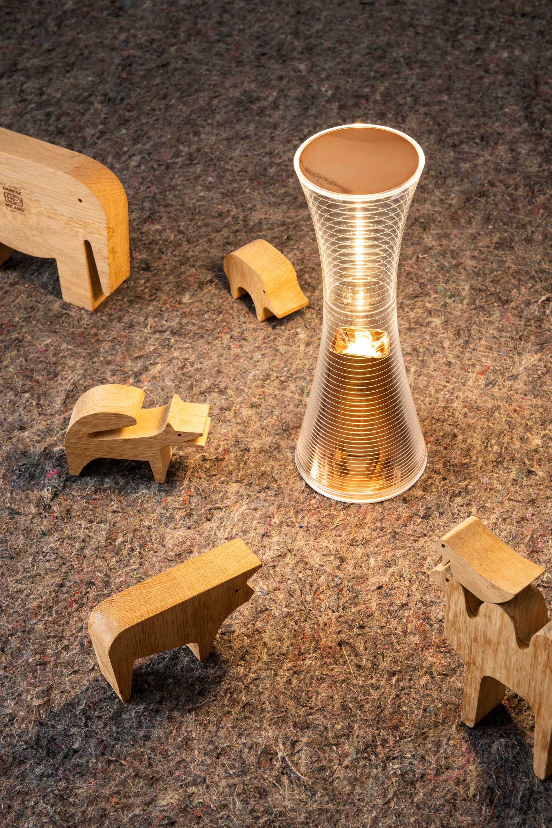 Come Together bærbar bordlampe 26,5 cm, Copper Artemide