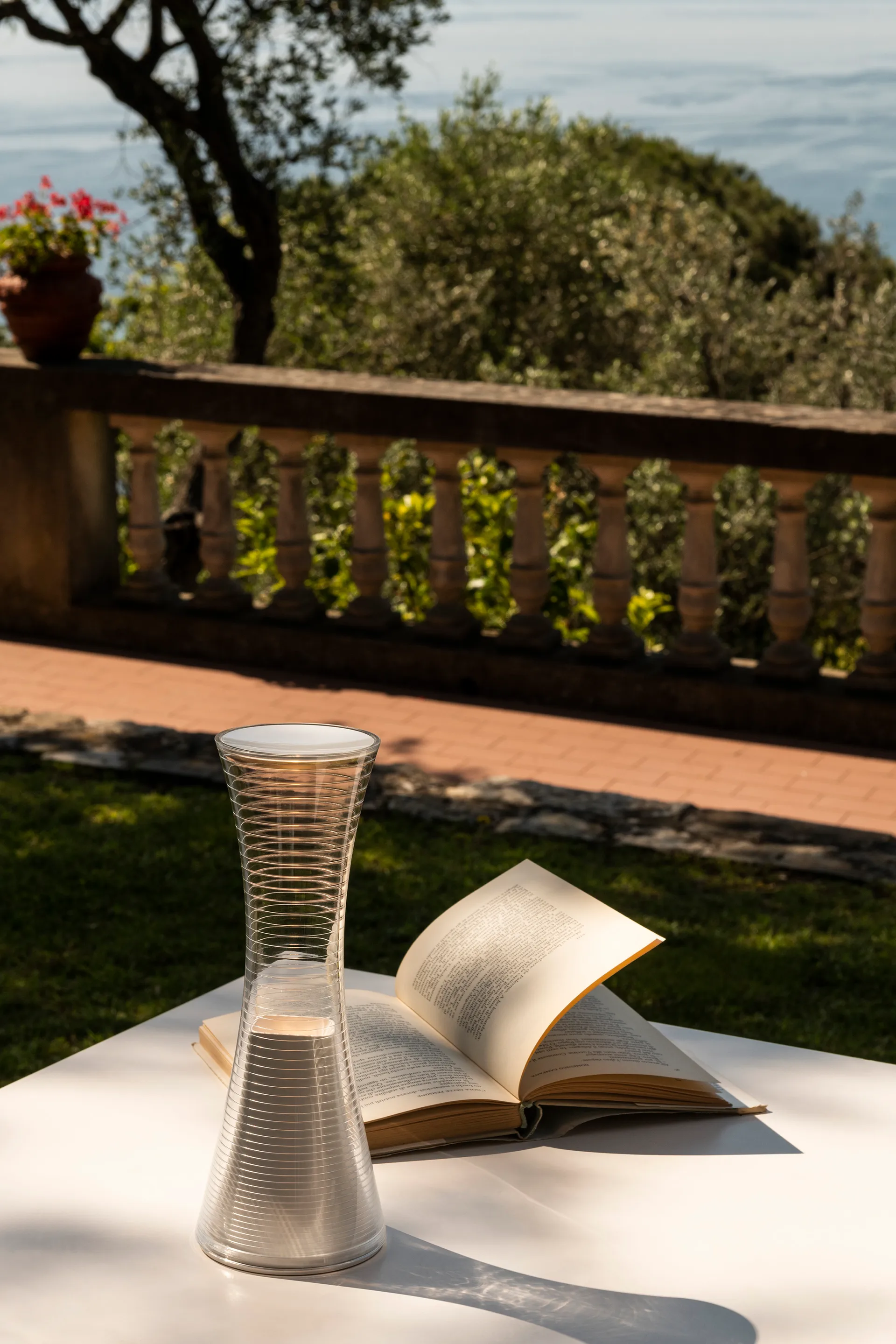 Come Together bærbar bordlampe 26,5 cm, White Artemide