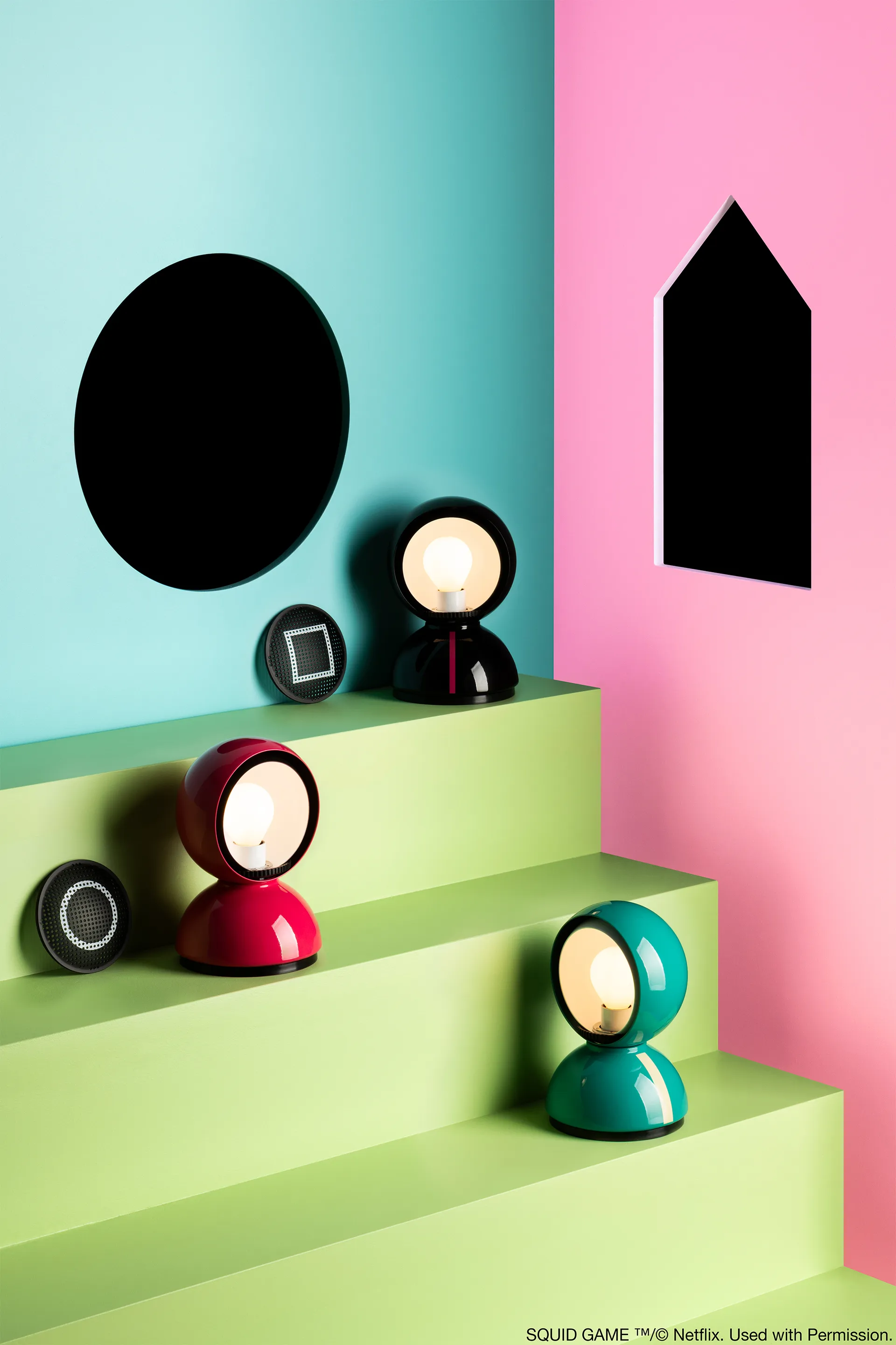 Eclisse x Squid Game bordlampe Special Edition, Guard black Artemide