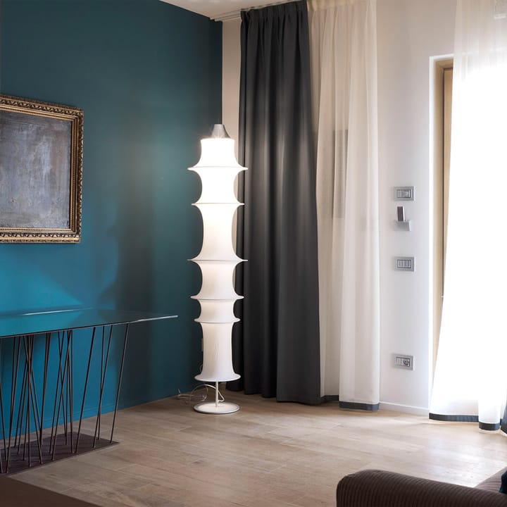 Falkland gulvlampe, hvid Artemide