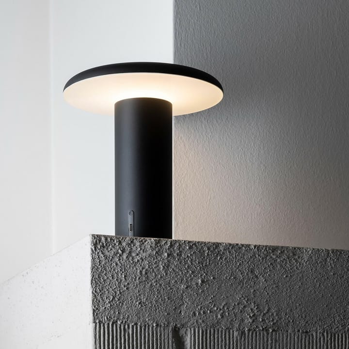 Takku bærbar bordlampe 19 cm, Varnished black Artemide