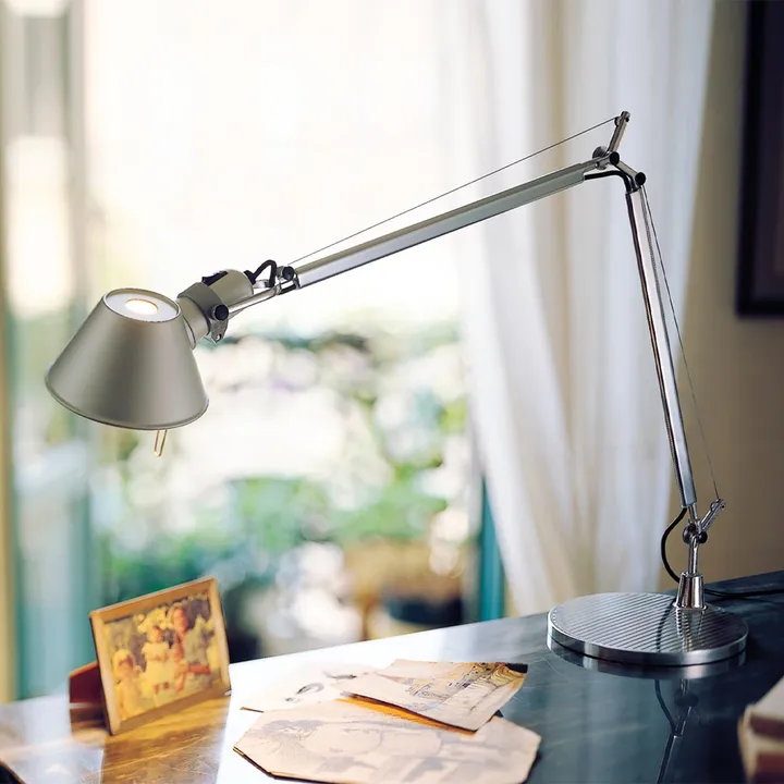 Tolomeo Mini bordlampe - White fra Artemide - NordicNest.dk