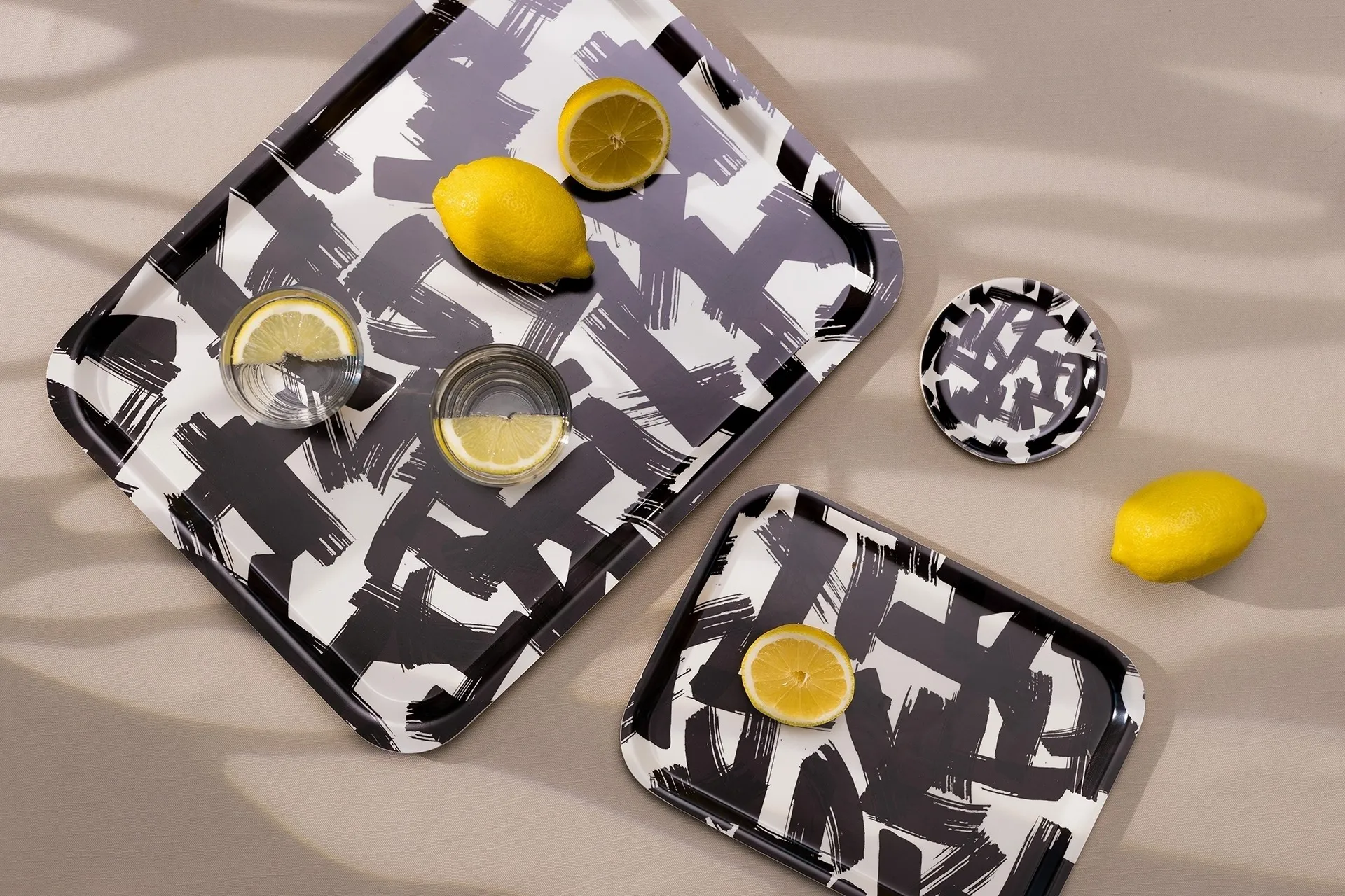 Kryss bakke 20x27 cm, Black/White Åry Home