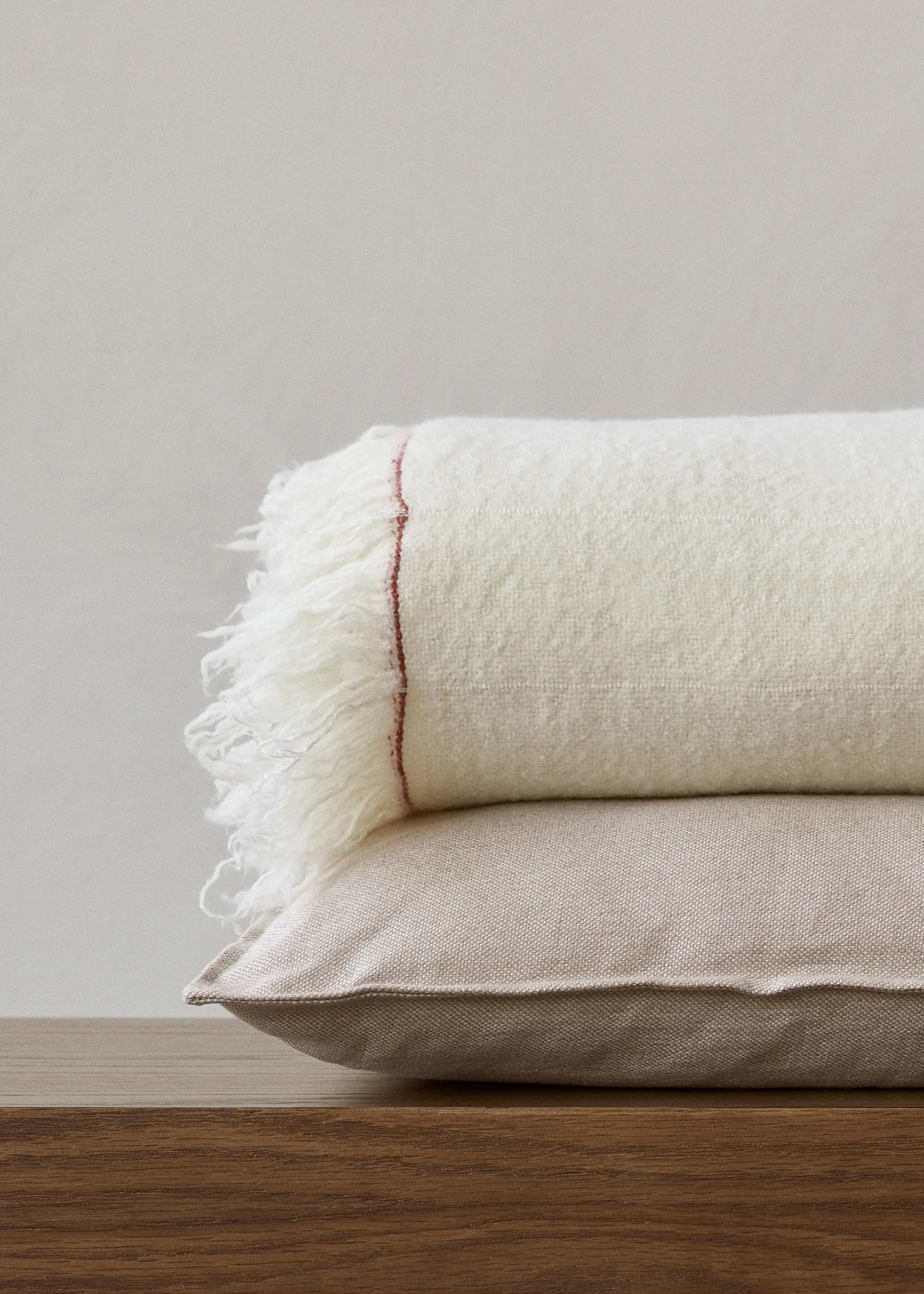 Battus plaid 130x185 cm, Ivory Audo Copenhagen