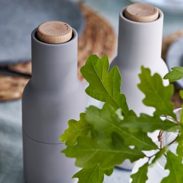 Bottle grinder krydderikværn 2-pakke special edition - concrete- feather (trælåg) - Audo Copenhagen