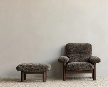 Brasilia fodskammel - fåreskind root brun/mørk eg - Audo Copenhagen