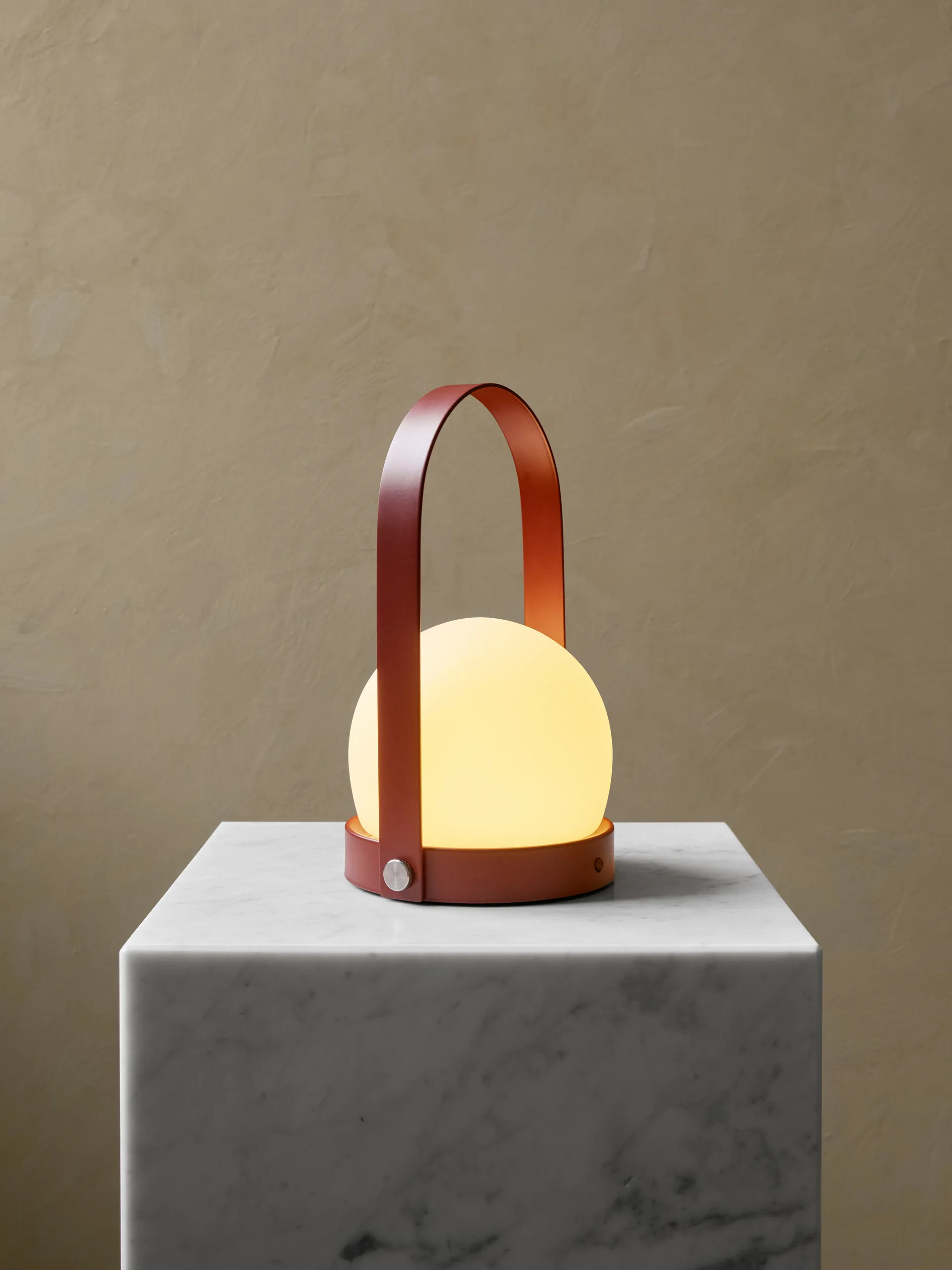 Carrie lampe, Burned red Audo Copenhagen